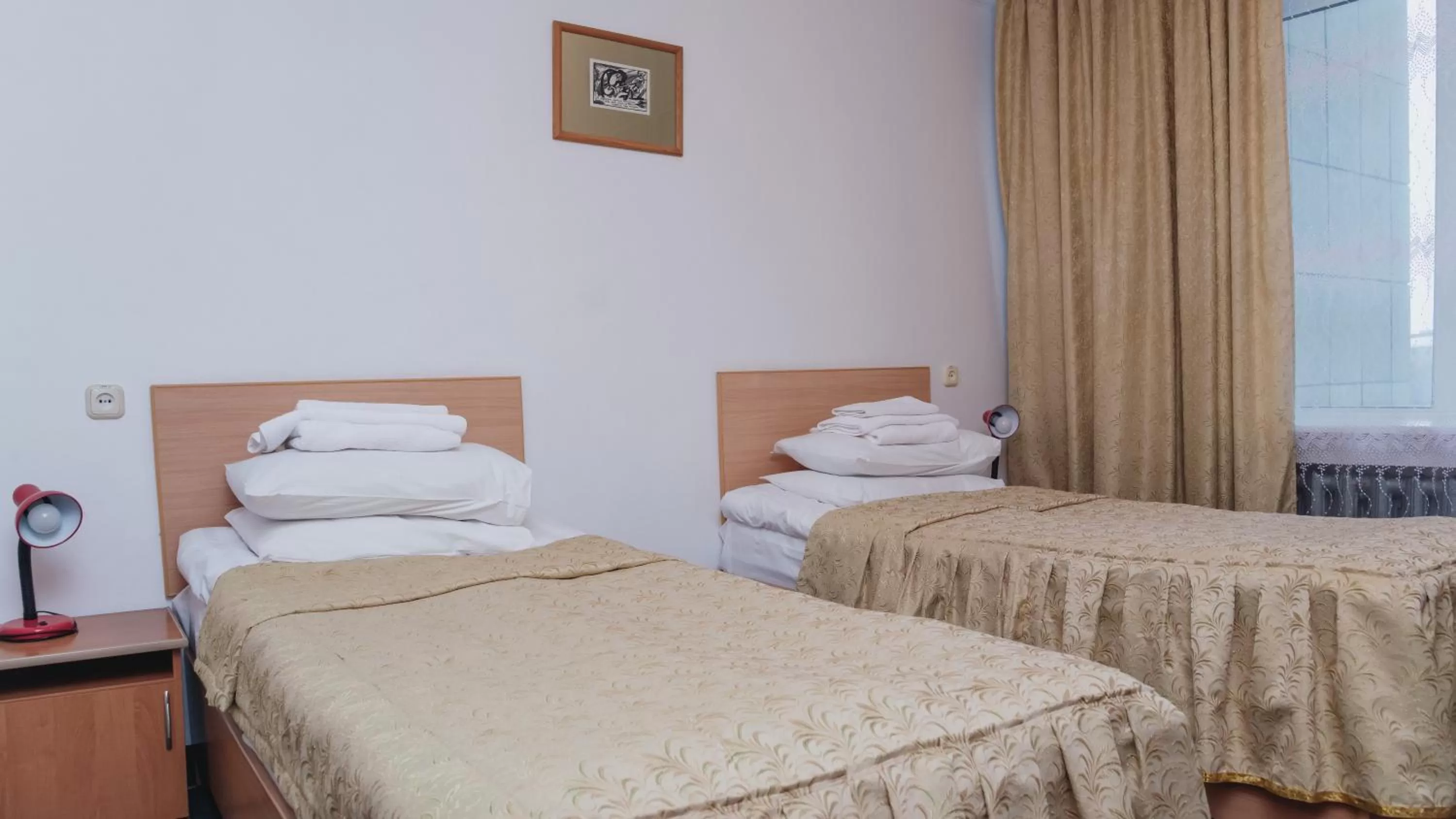 Standard Twin Room in Aktobe Hotel