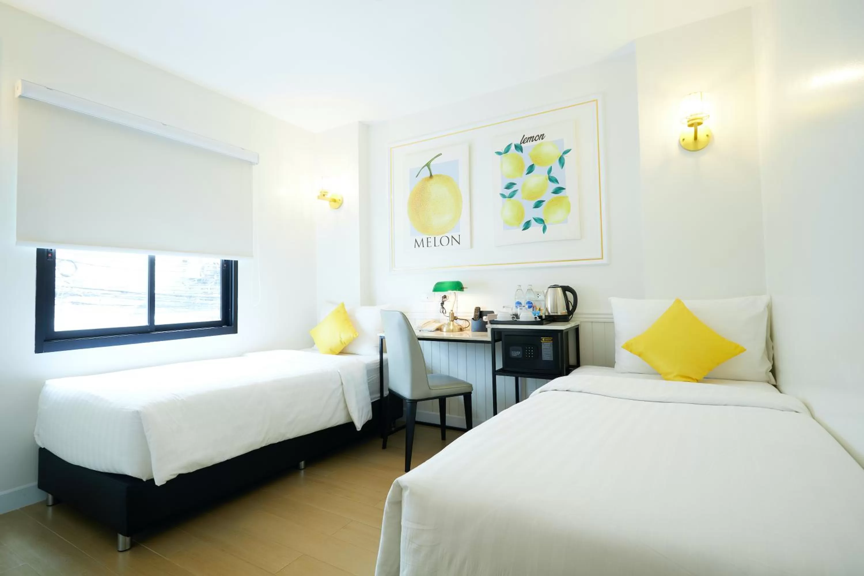 Superior Twin Room in Rose Apple Hotel