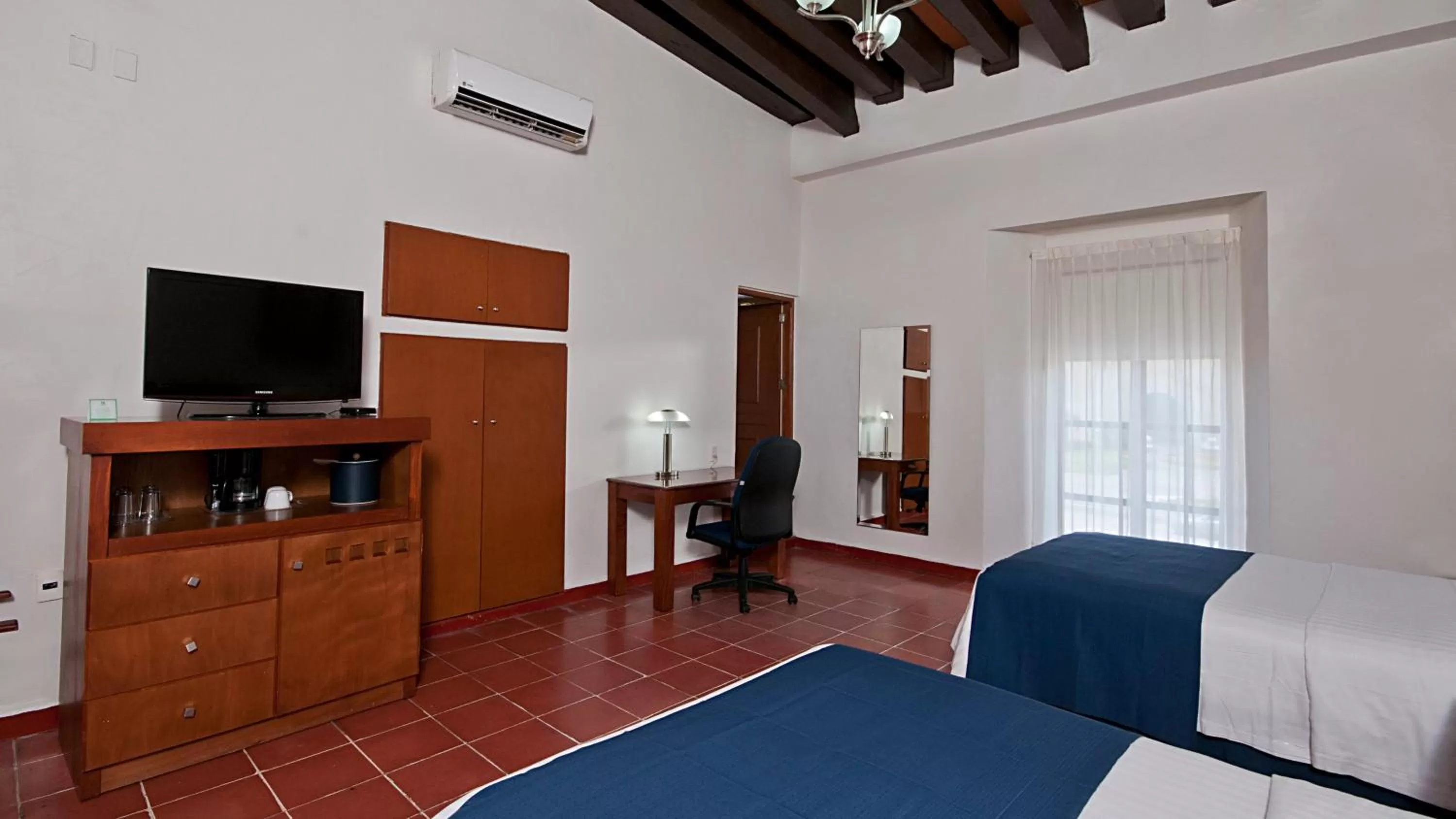 Double Room with Two Double Beds - Smoking in Holiday Inn Veracruz-Centro Historico, an IHG Hotel