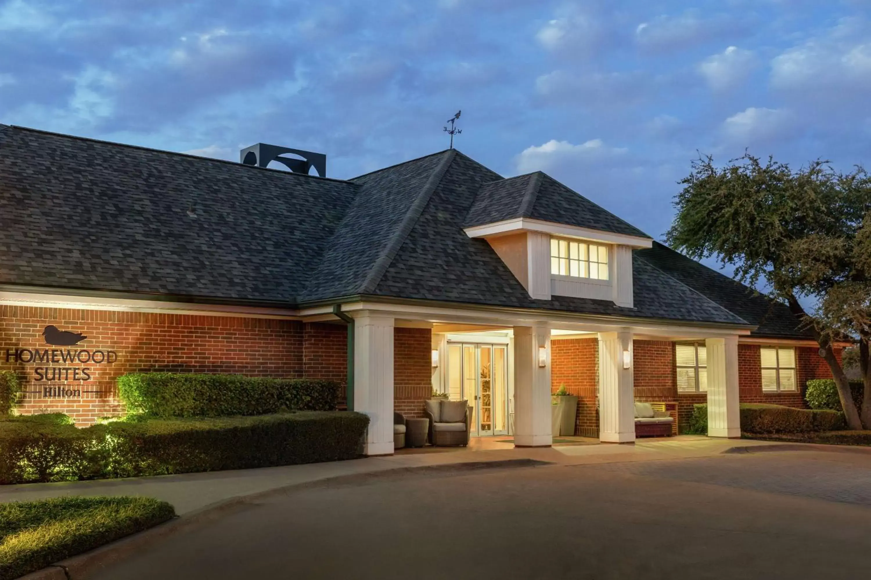 Addison Suites Addison Suites