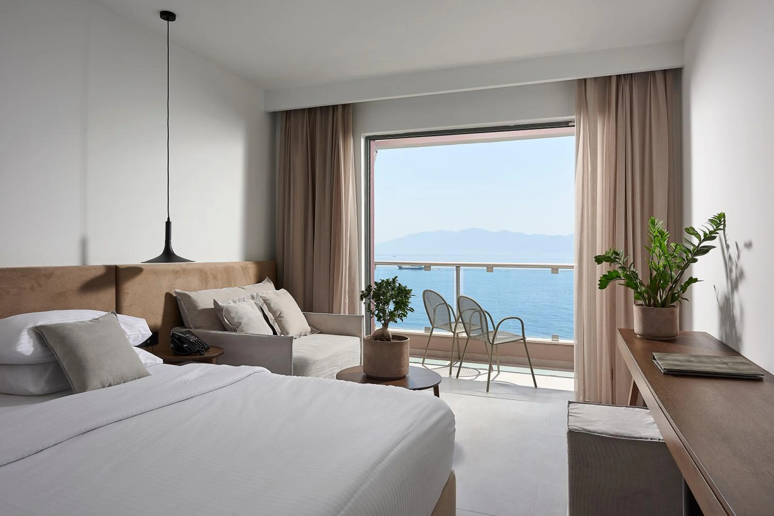 Premium Double Room Sea Front in Michelangelo Resort & Spa