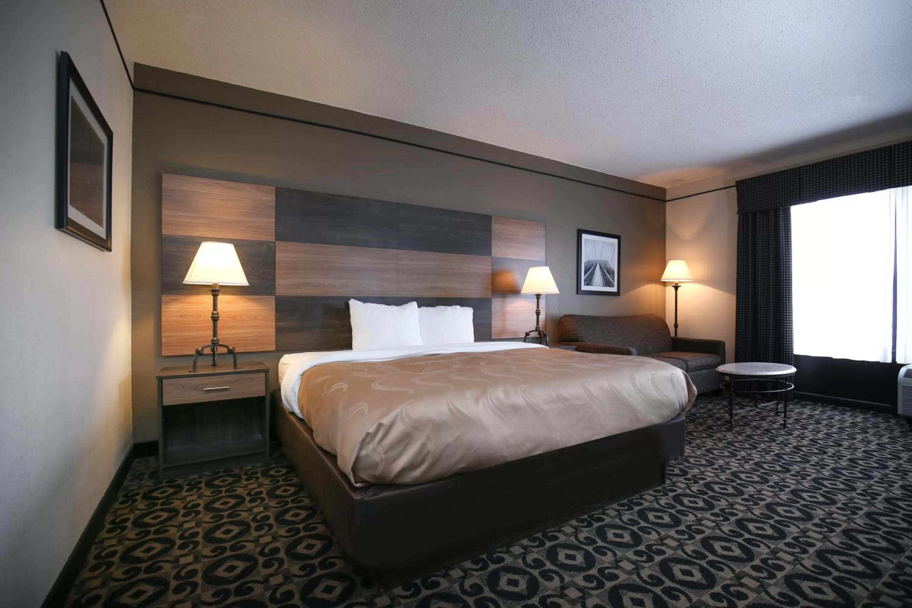 King Suite with 2-Person Whirlpool in Quality Inn & Suites Boone - University Area