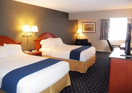 Standard Double Room with Two Double Beds in Quality Inn and Suites St Charles -West Chicago