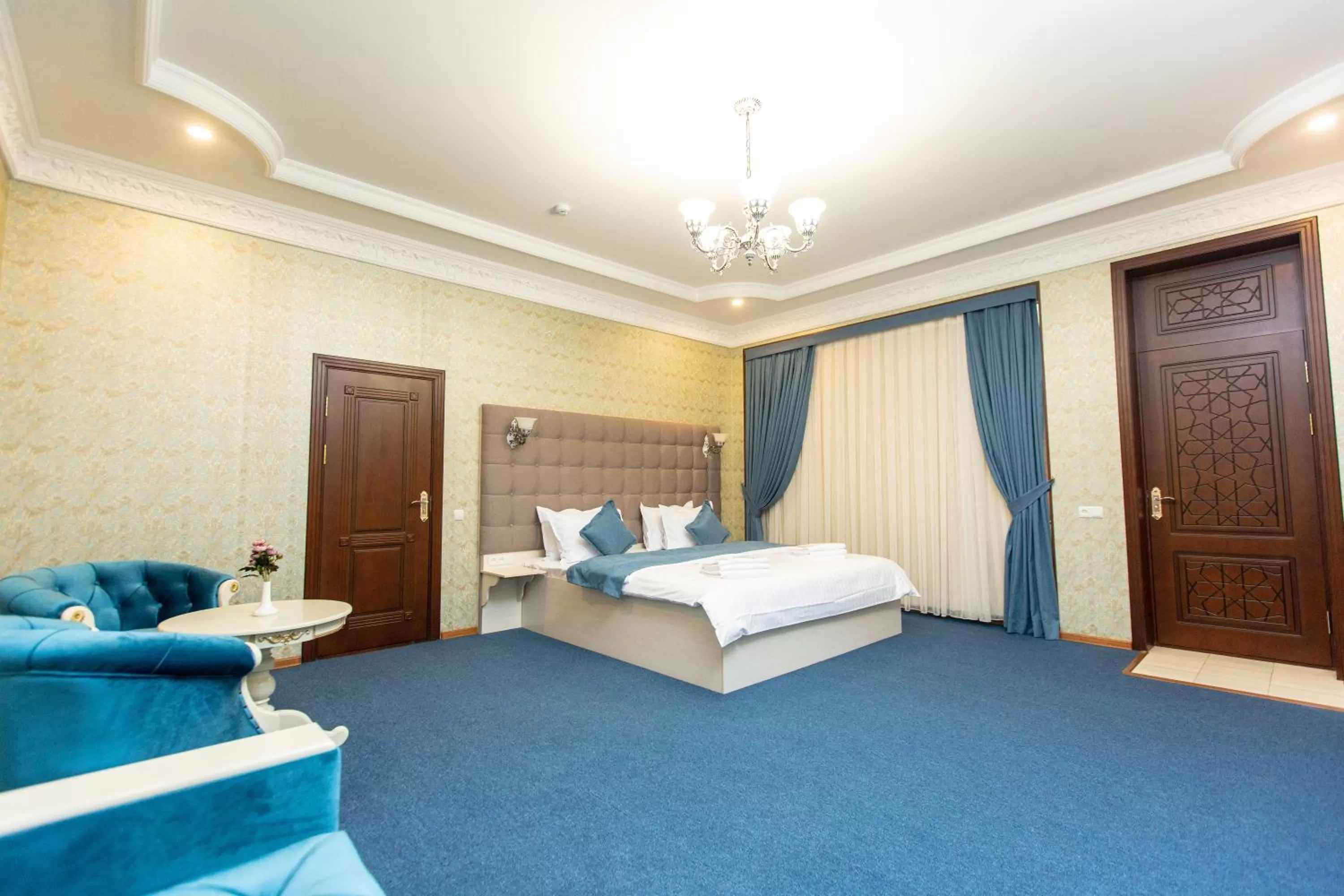 Deluxe Double Room with Extra Bed in Mirzo Boutique Hotel