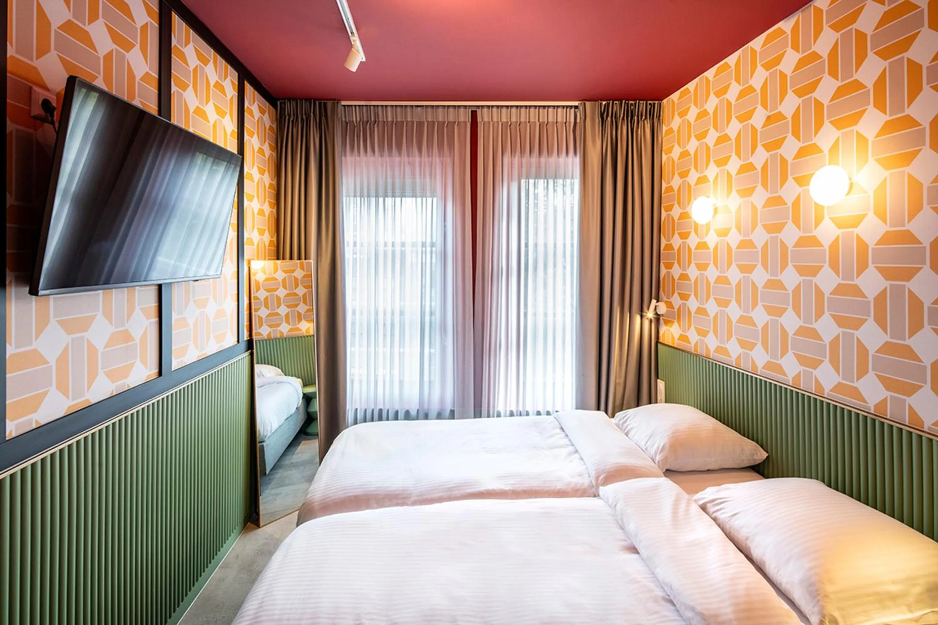 Twin Room in Tourist Inn One Amsterdam