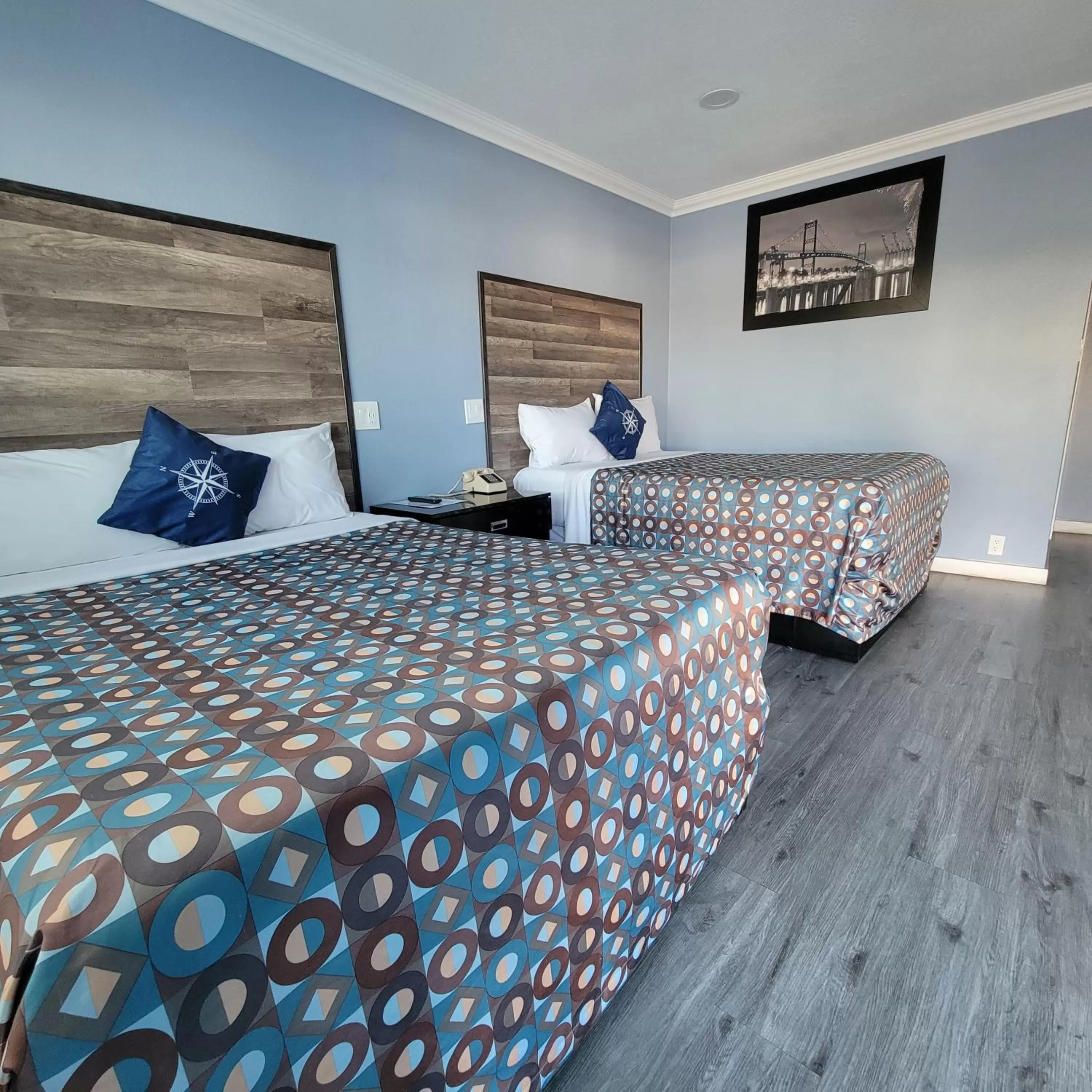 Economy Double Room in Guest Harbor Inn- Port Of Los Angeles San Pedro