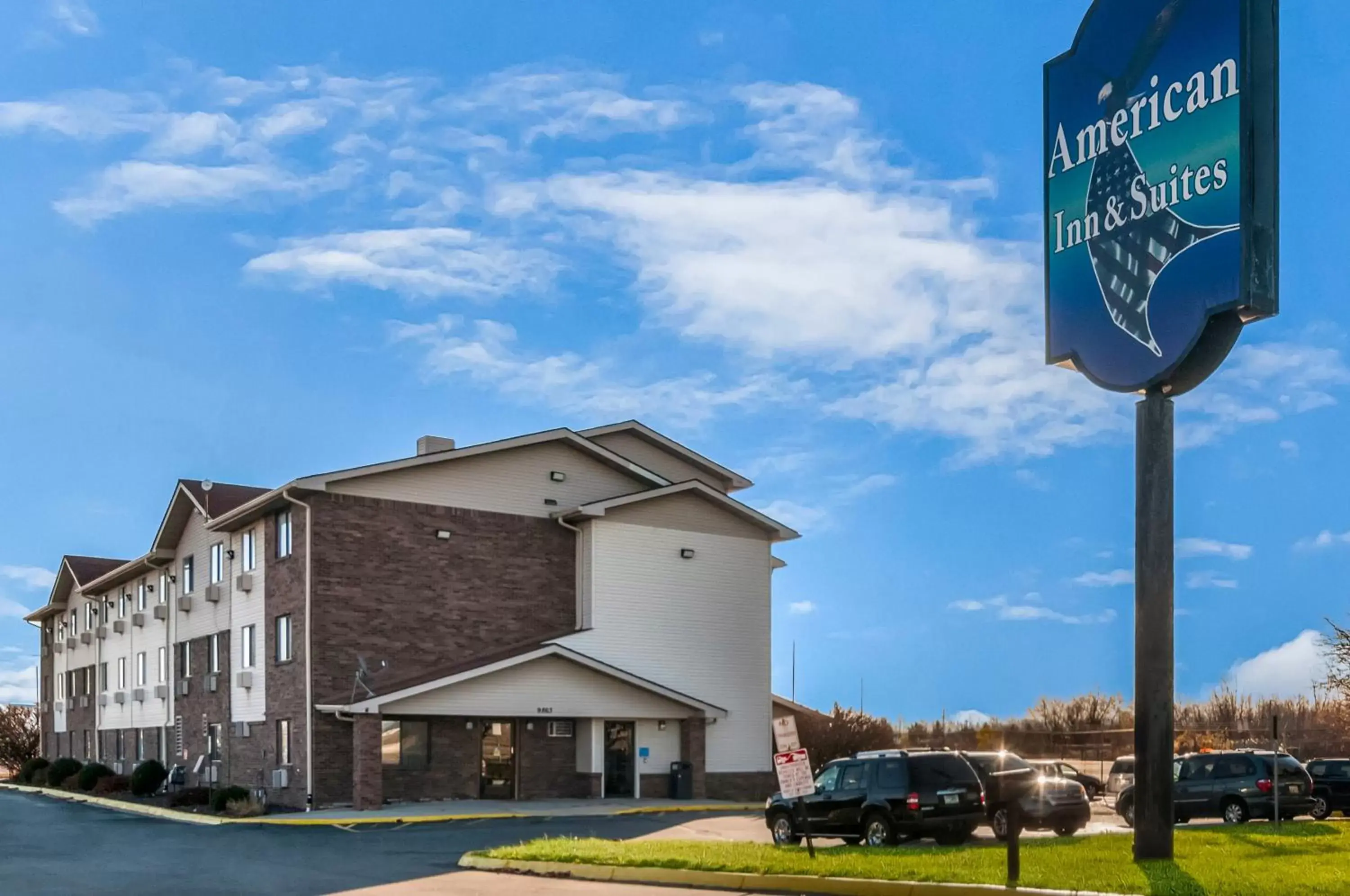 American Inn & Suites Metro Airport American Inn & Suites Metro Airport