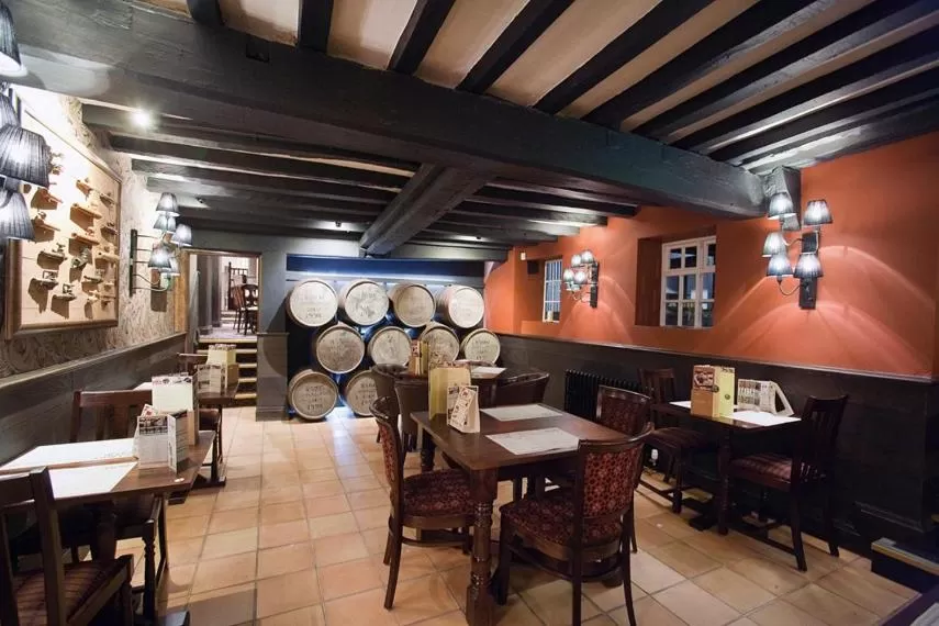 Double Room in The Castle Hotel Wetherspoon