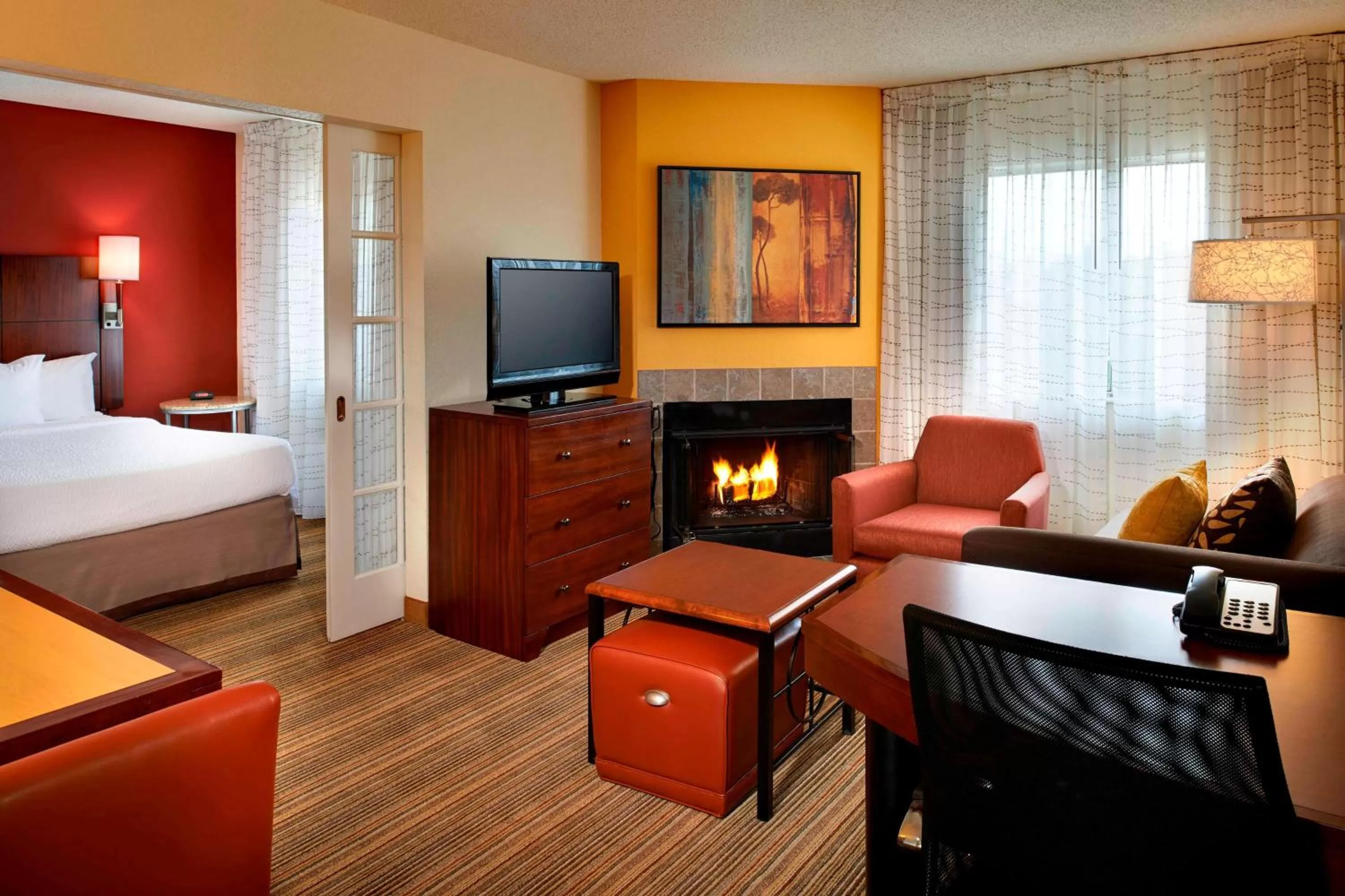 Mobility Accessible Two Bedroom Suite - Queen in Each - Tub in Sonesta ES Suites Detroit Warren