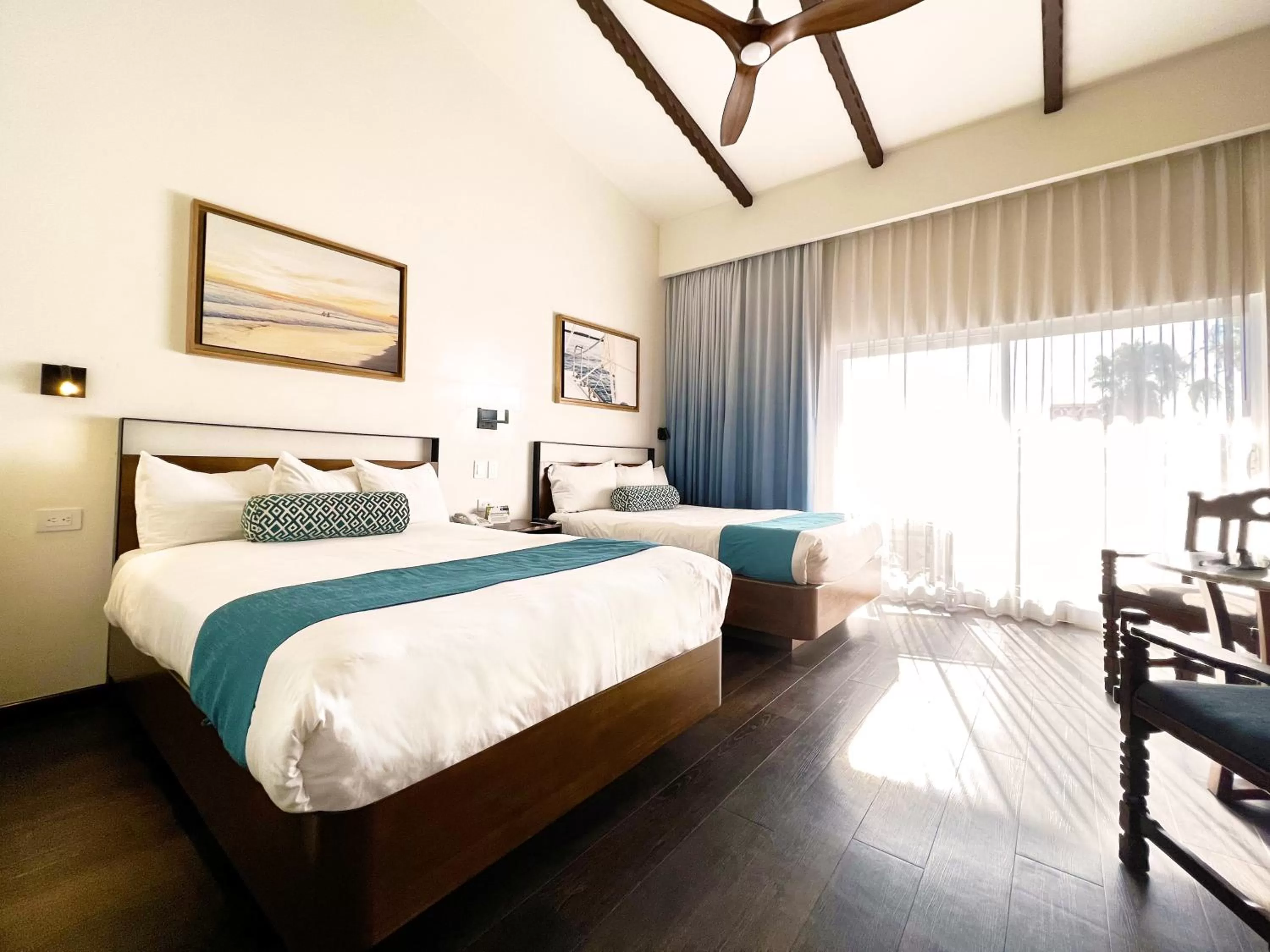 Superior Double Room in San Nicolas Hotel Casino