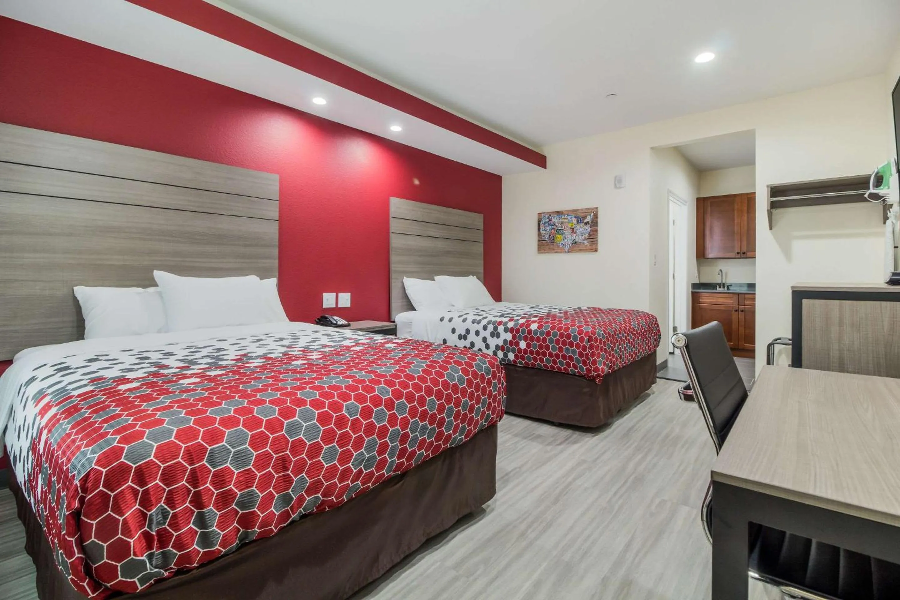 Standard Queen Room with Two Queen Beds - Non-Smoking in Econo Lodge Inn & Suites Humble FM1960 - IAH Airport