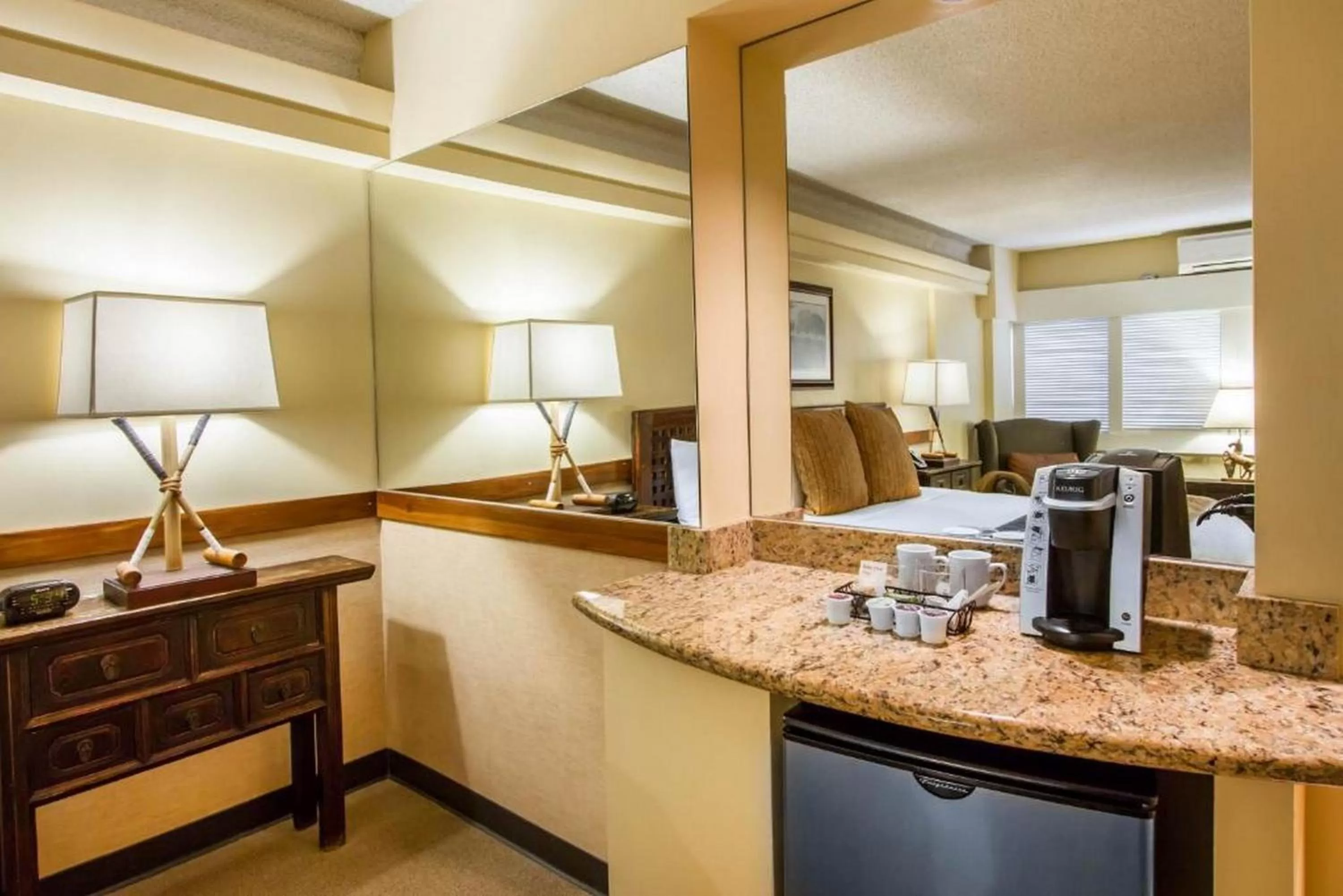 Deluxe King  in The Equus