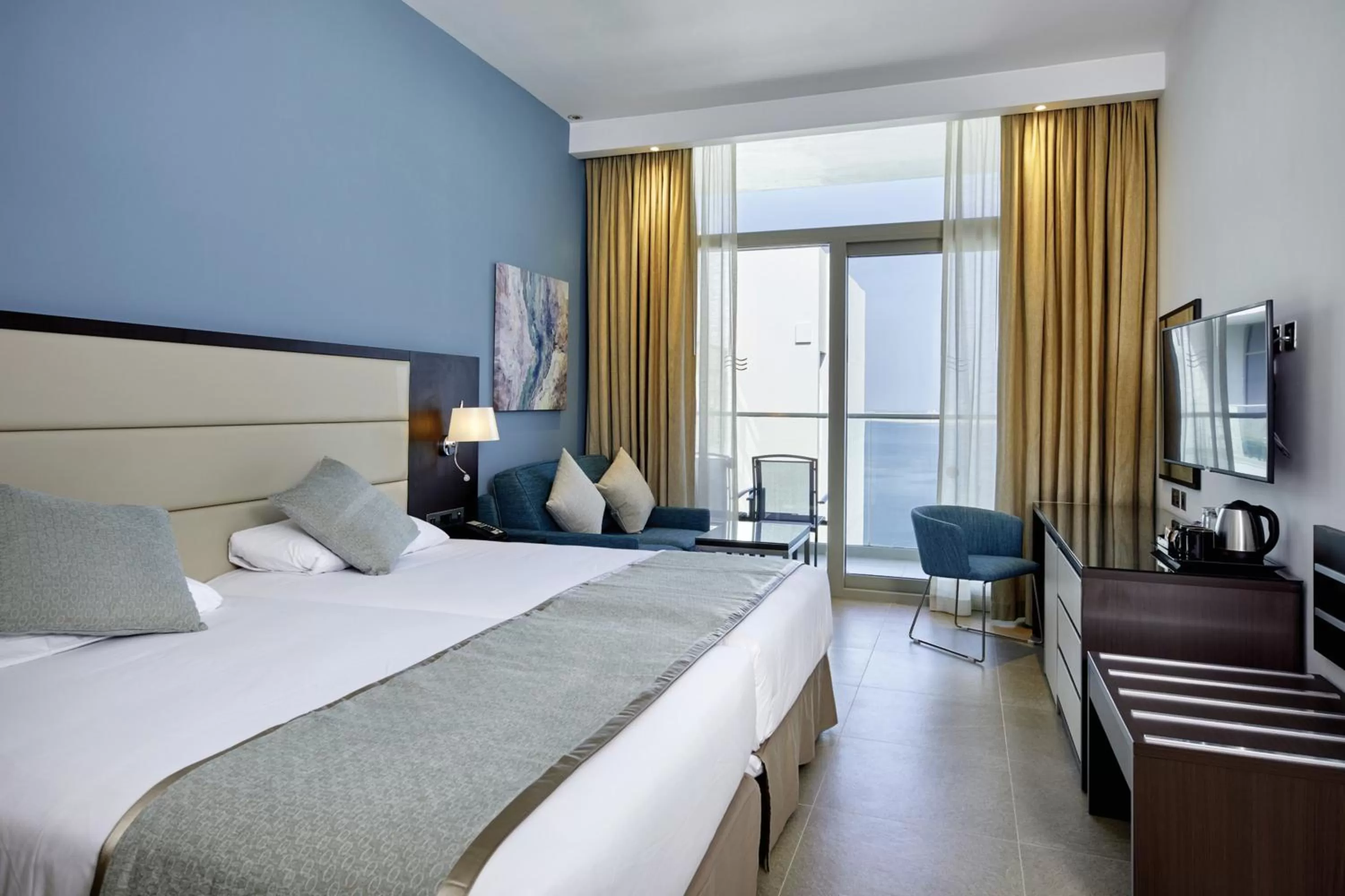 Double Room with Partial Sea View in Riu Dubai Beach Resort - All Inclusive