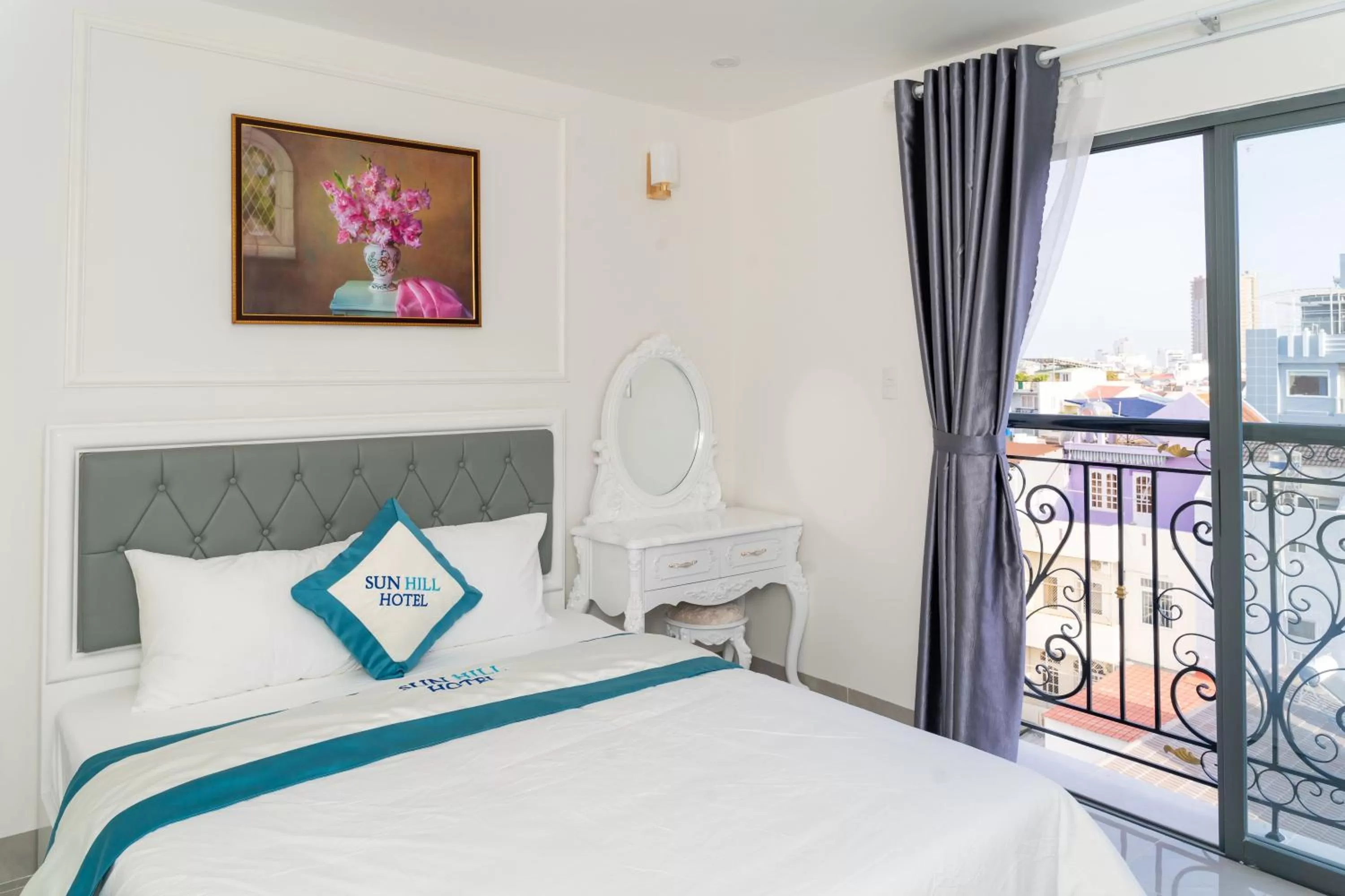 Superior Double Room with Balcony in Sun Hill Hotel