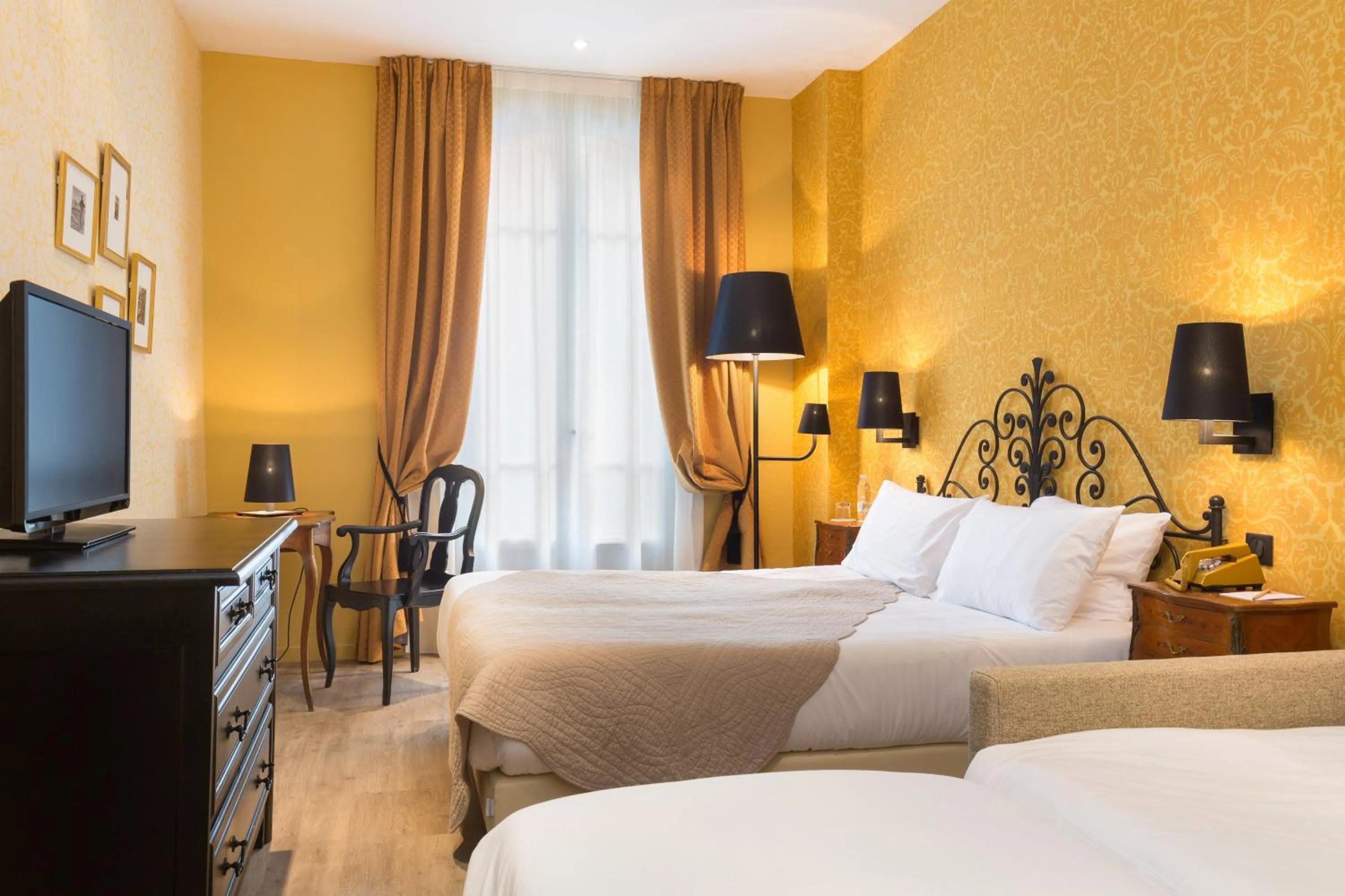 Deluxe Double or Twin Room in Hotel Le Grimaldi by Happyculture