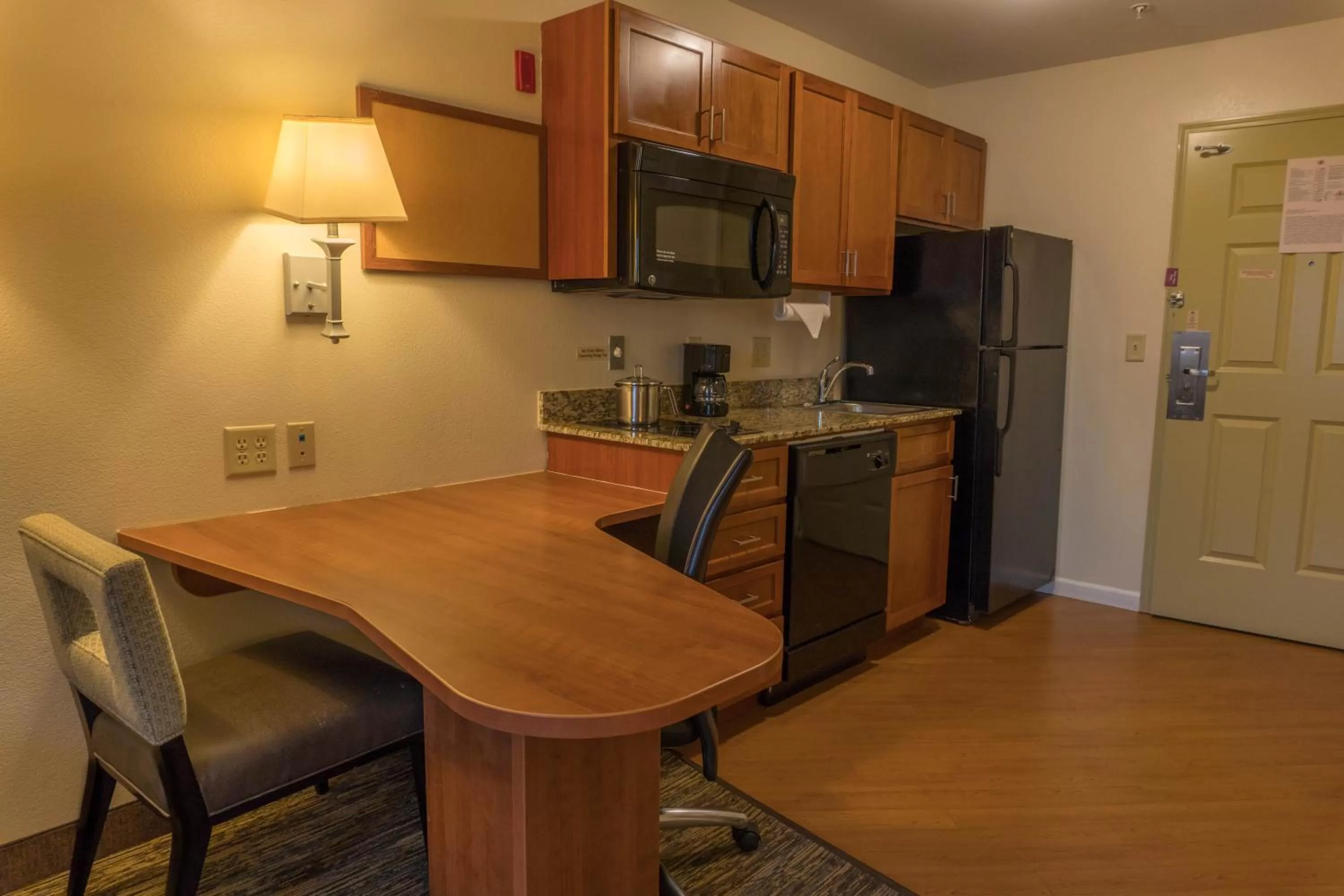 Studio King Suite with Accessible Roll in Shower - Non-Smoking in Candlewood Suites Abilene by IHG