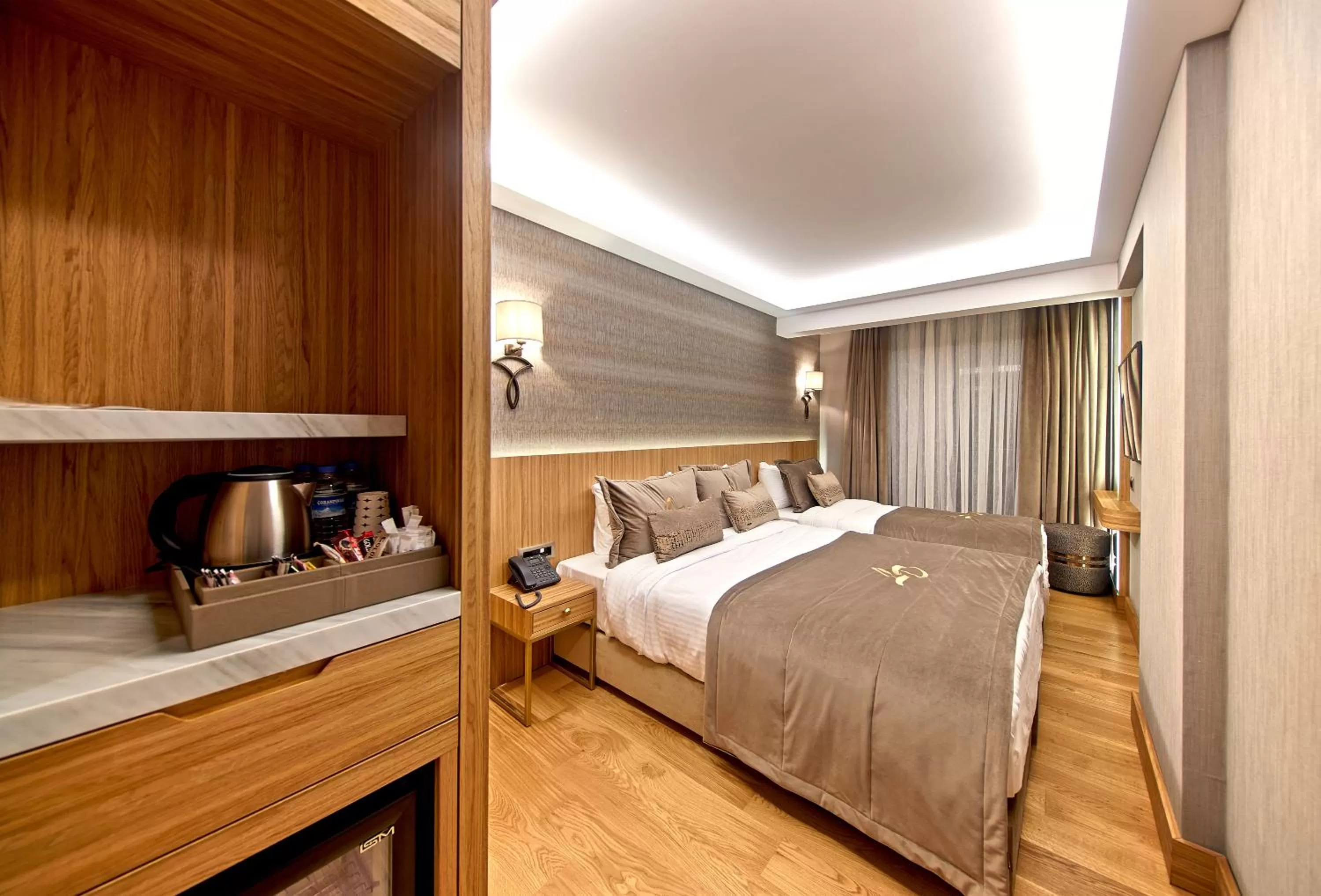 Triple Room in Lady Diana Hotel