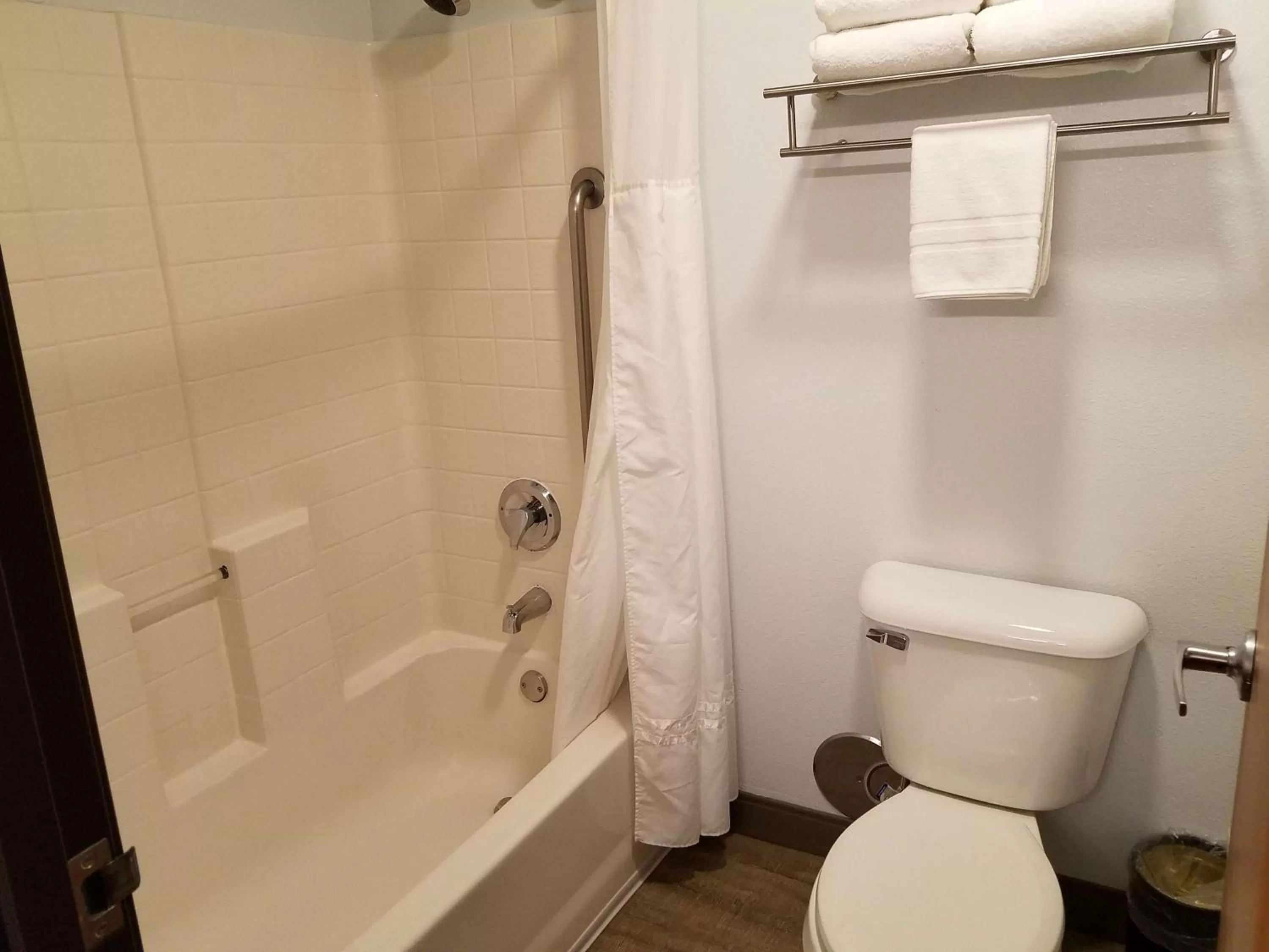 Queen Room with Two Queen Beds - Non-Smoking in Best Western Sandy Inn