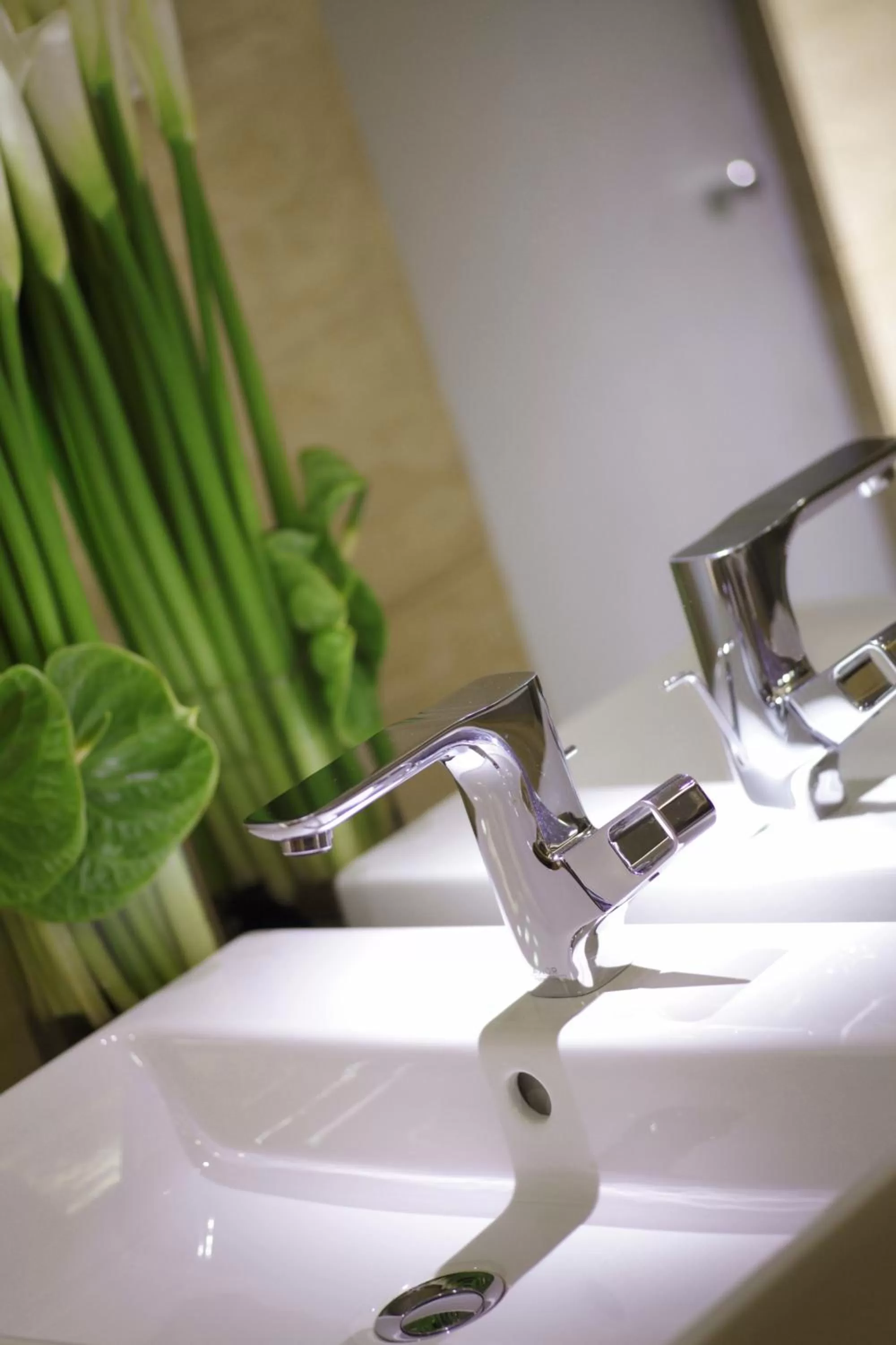 Classic Room in InterContinental Hangzhou ICC by IHG