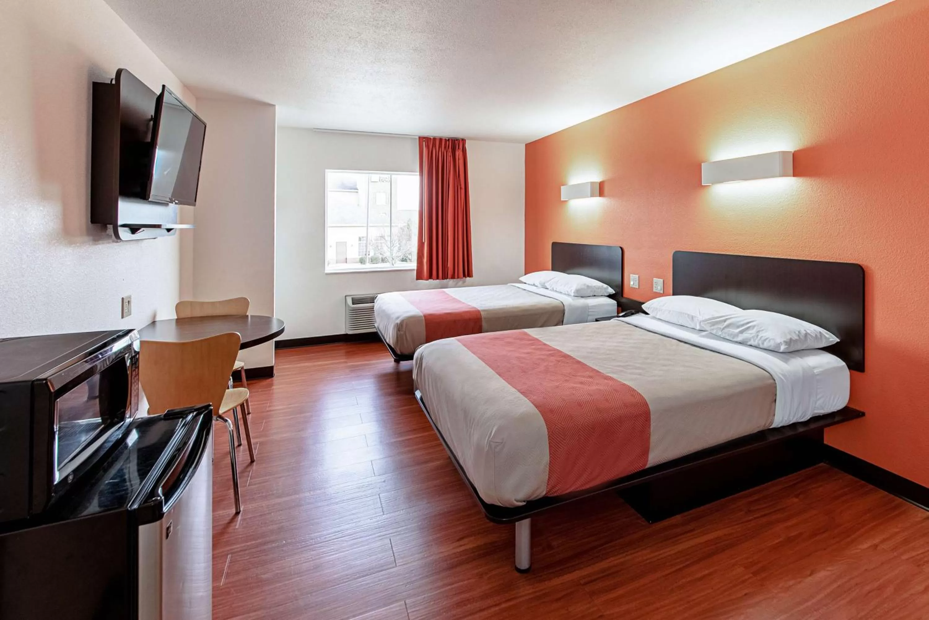 Quadruple Room - Non-Smoking in Motel 6-Lebanon, IN