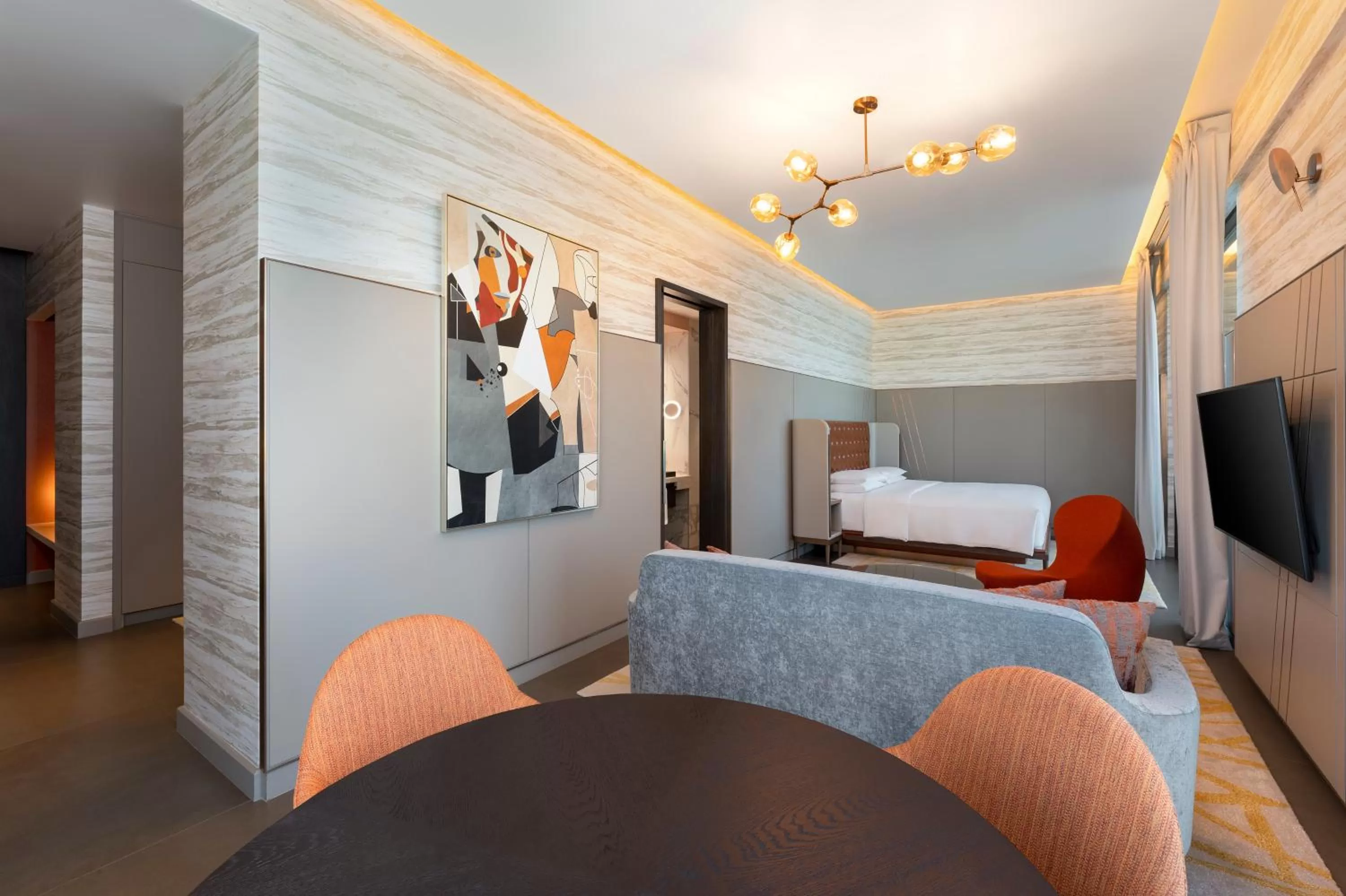 Deluxe King Room - Complimentary Transfer to Mercato Mall, 20% off Food & Soft Beverage in Hyatt Centric Jumeirah Dubai