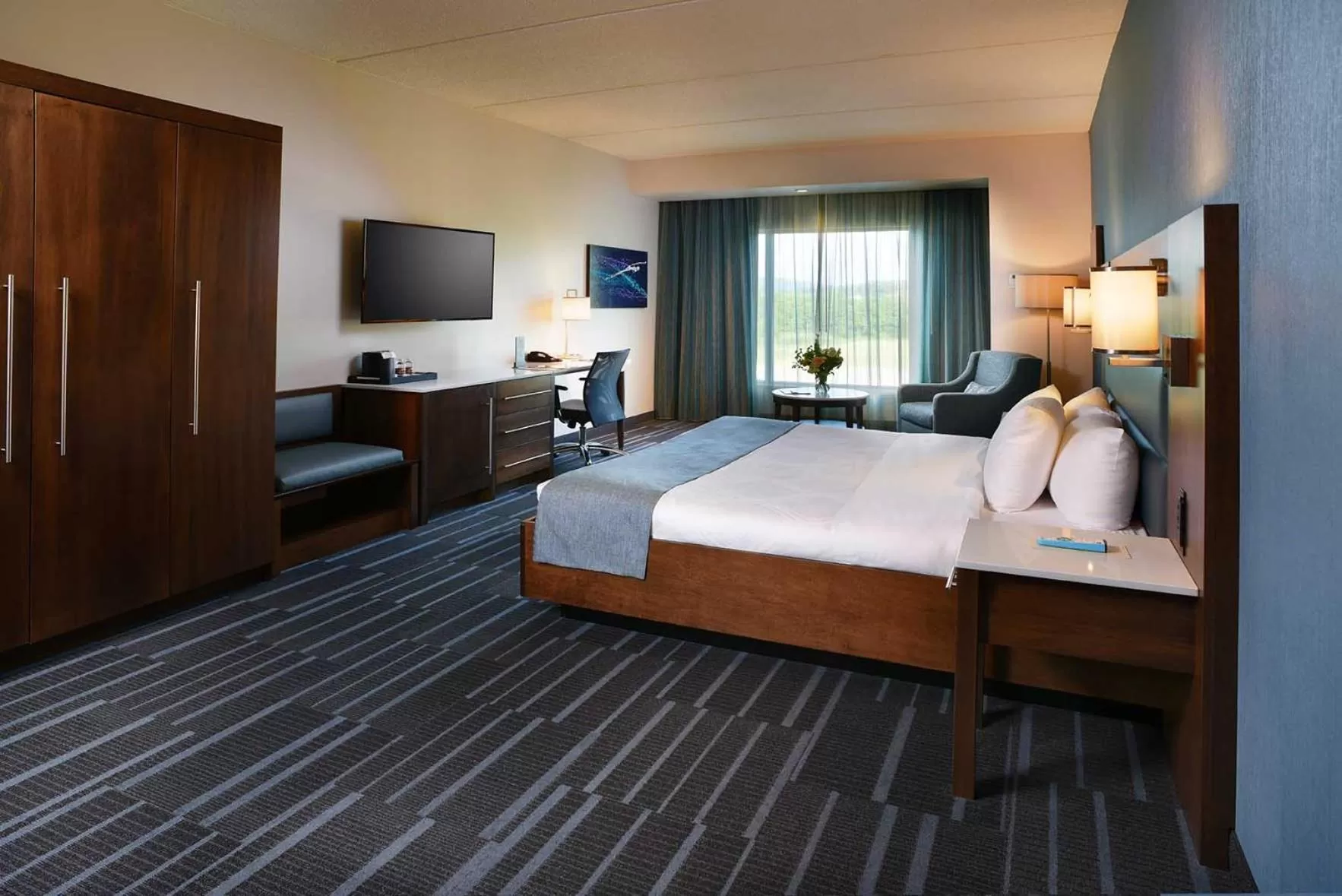 Deluxe King Room in Tioga Downs Casino and Resort