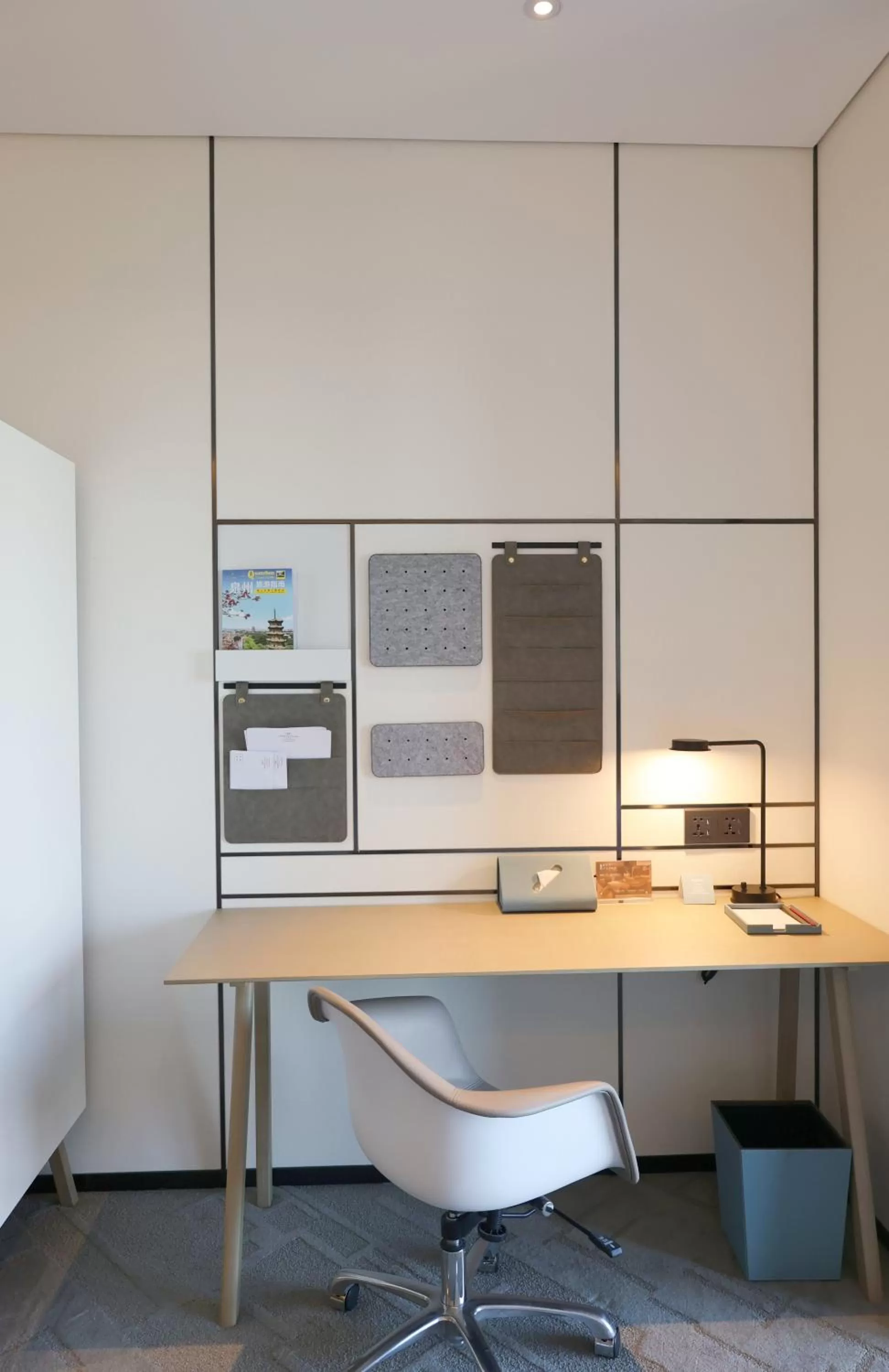 Standard Double Room with Two Double Beds and River View - Lounge Access in Crowne Plaza Quanzhou Riverview, an IHG Hotel