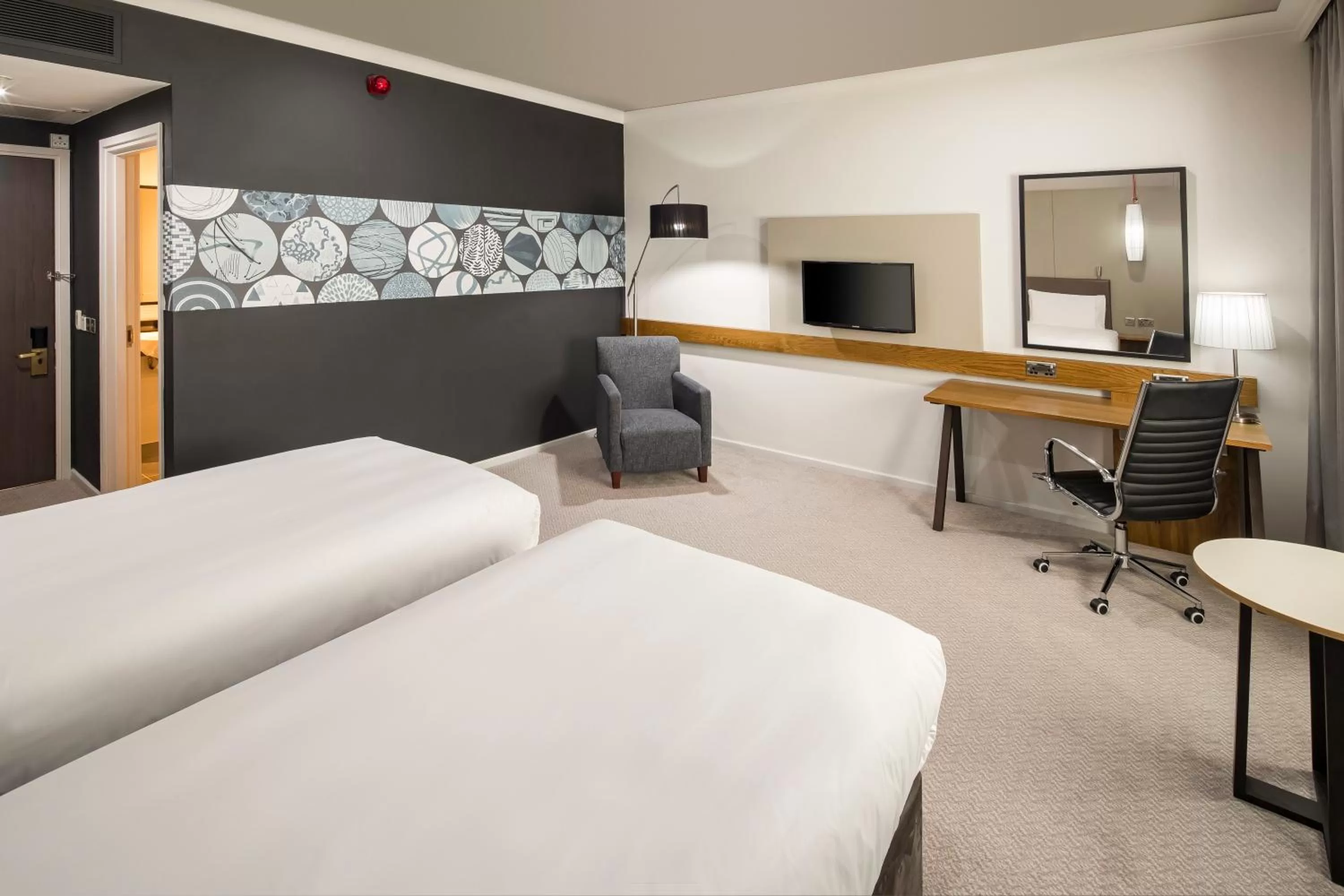 Standard Queen Room - Disability Access in Crowne Plaza Solihull by IHG
