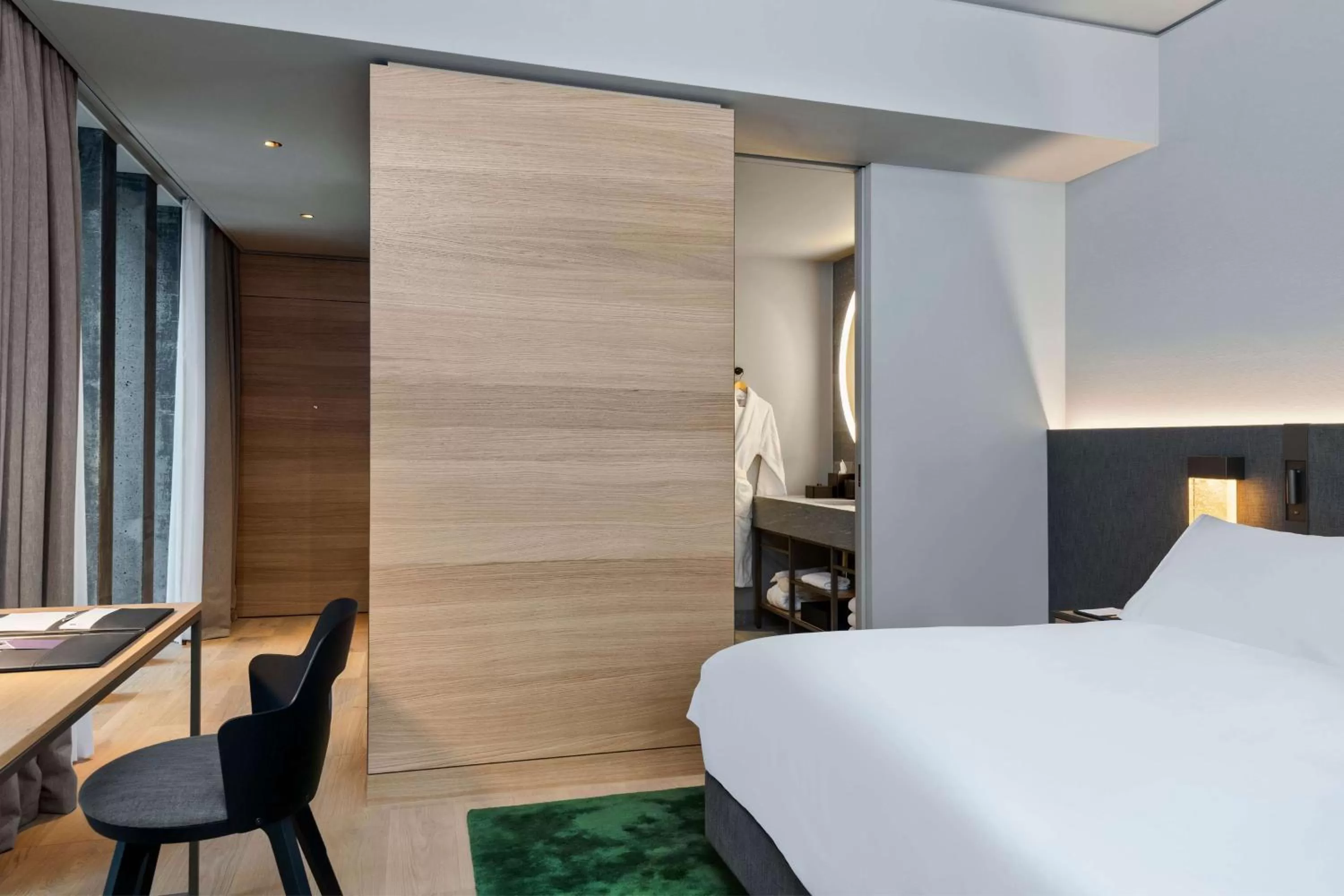 King Room with Park View - Club Access in Hyatt Regency Zurich Airport Circle