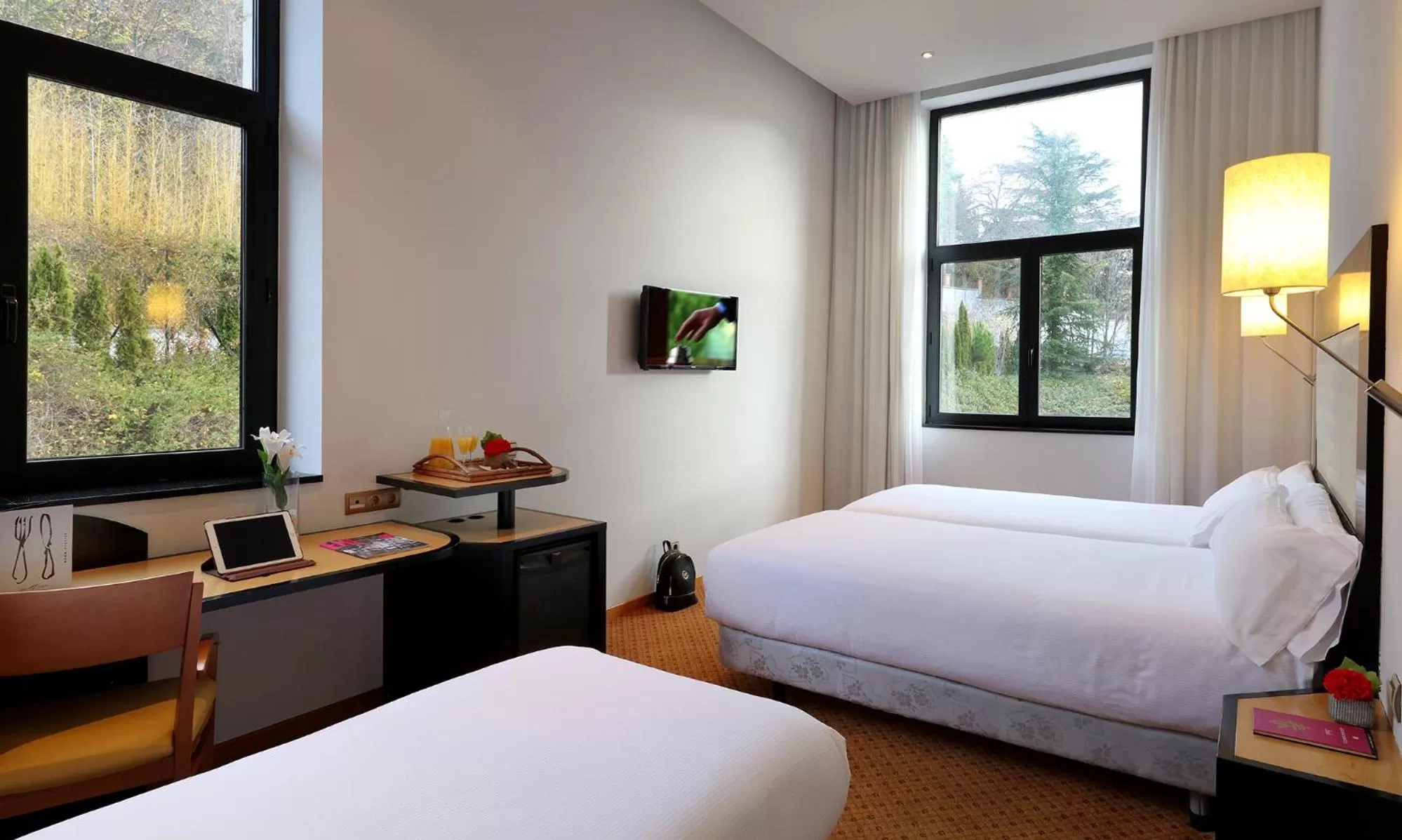 Triple Room (2 adults + 1 child under 12) in Abba Burgos