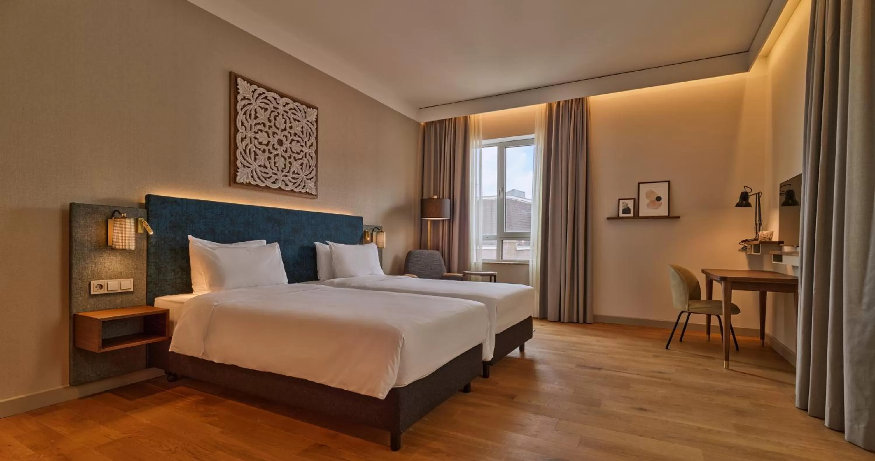 Twin Room with Mobility Accessible Roll In Shower in voco The Hague by IHG