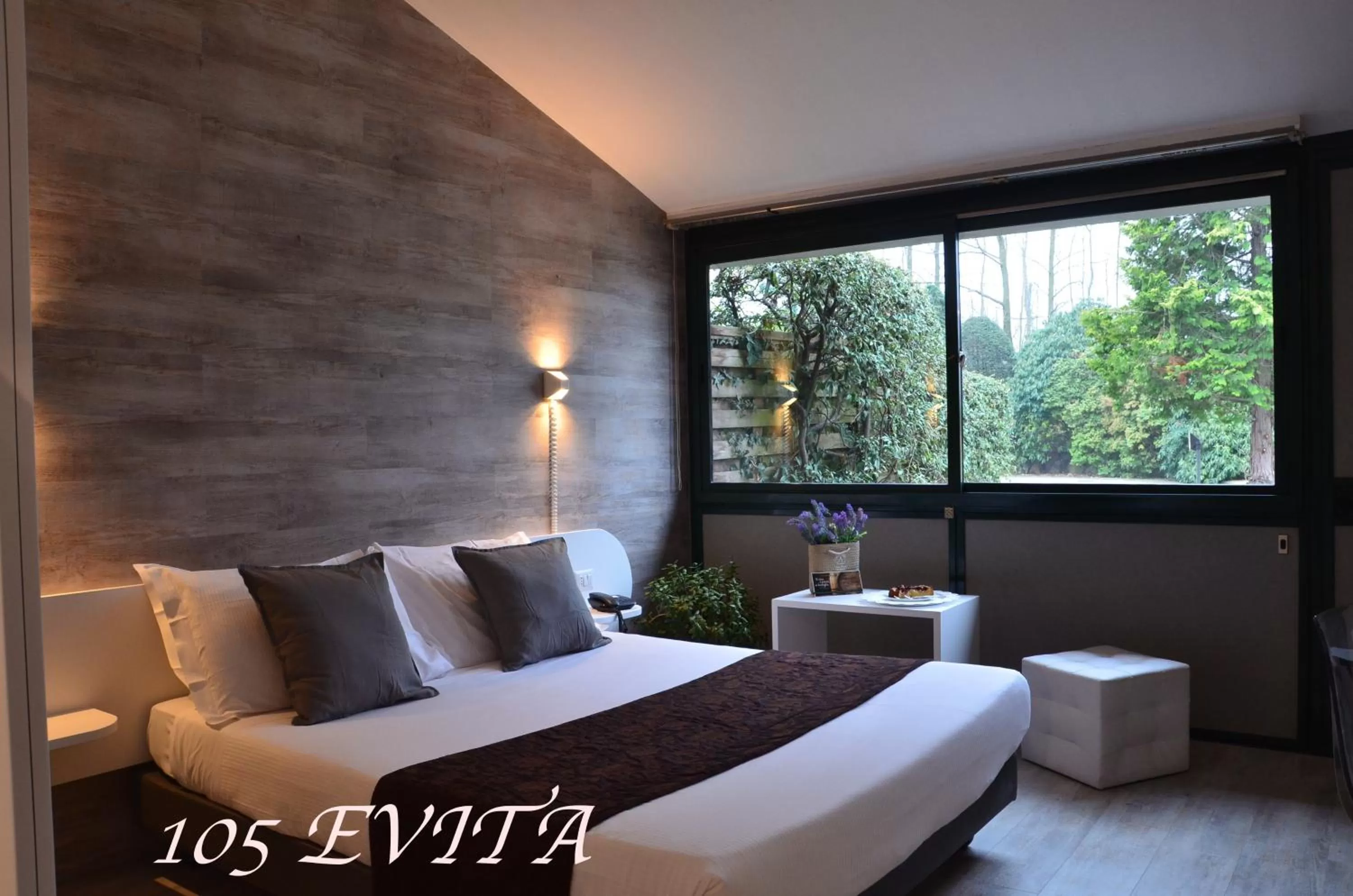 Superior Double Room - single occupancy in Green Hotel