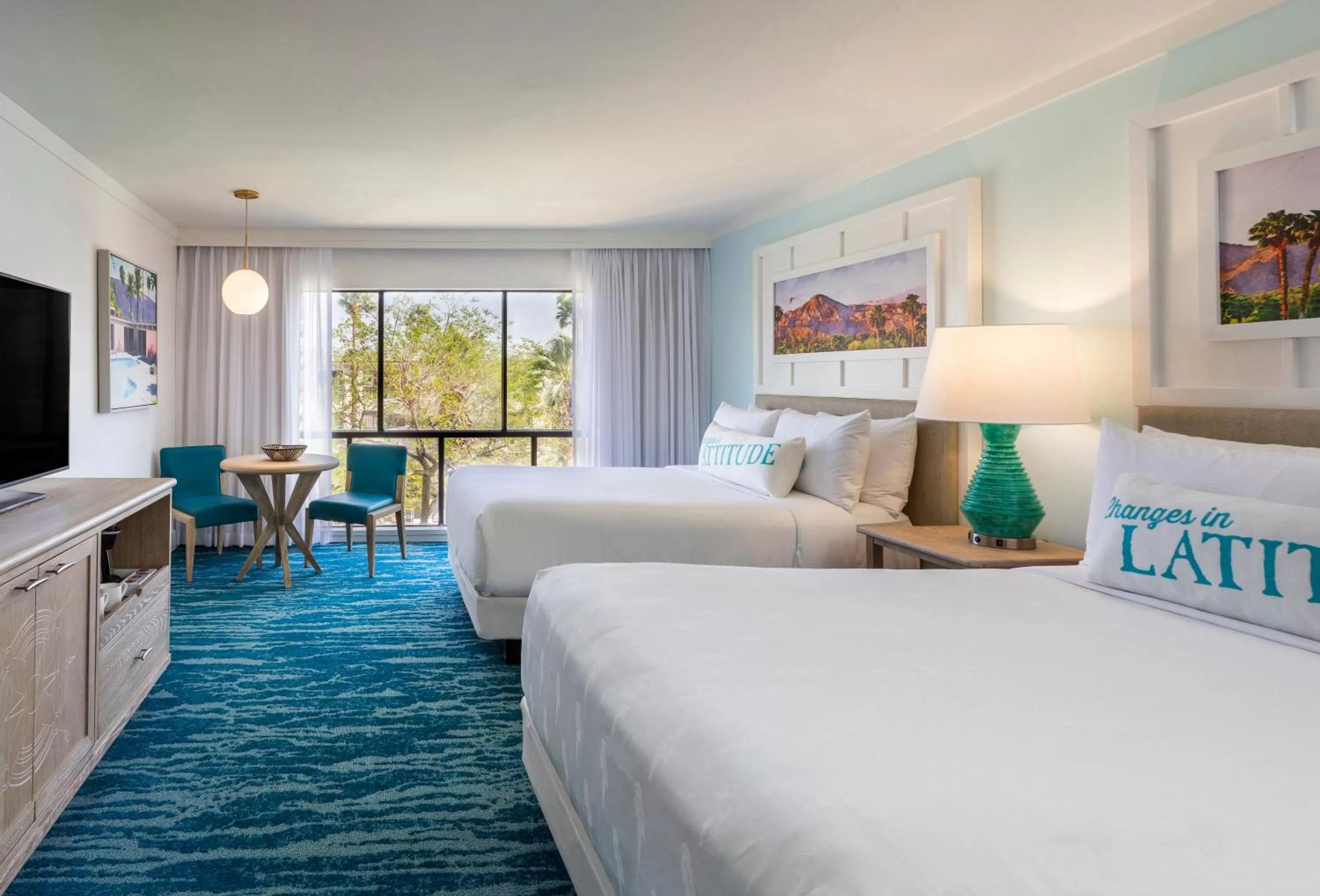 Queen Room - Disability Access in Riviera Resort Palm Springs