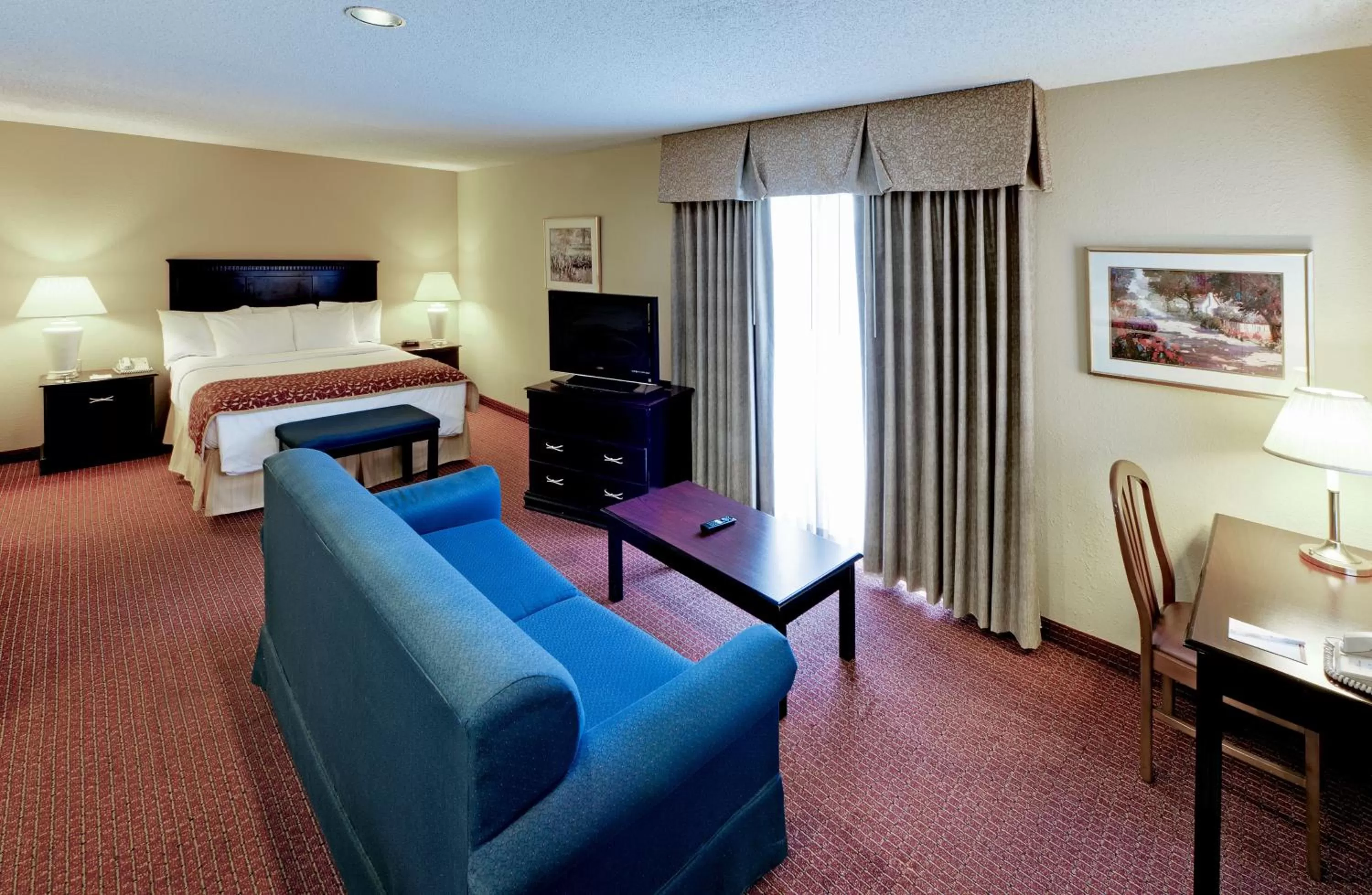 Queen Studio Suite - Mobility Access/Non-Smoking in Hawthorn Extended Stay by Wyndham Dayton