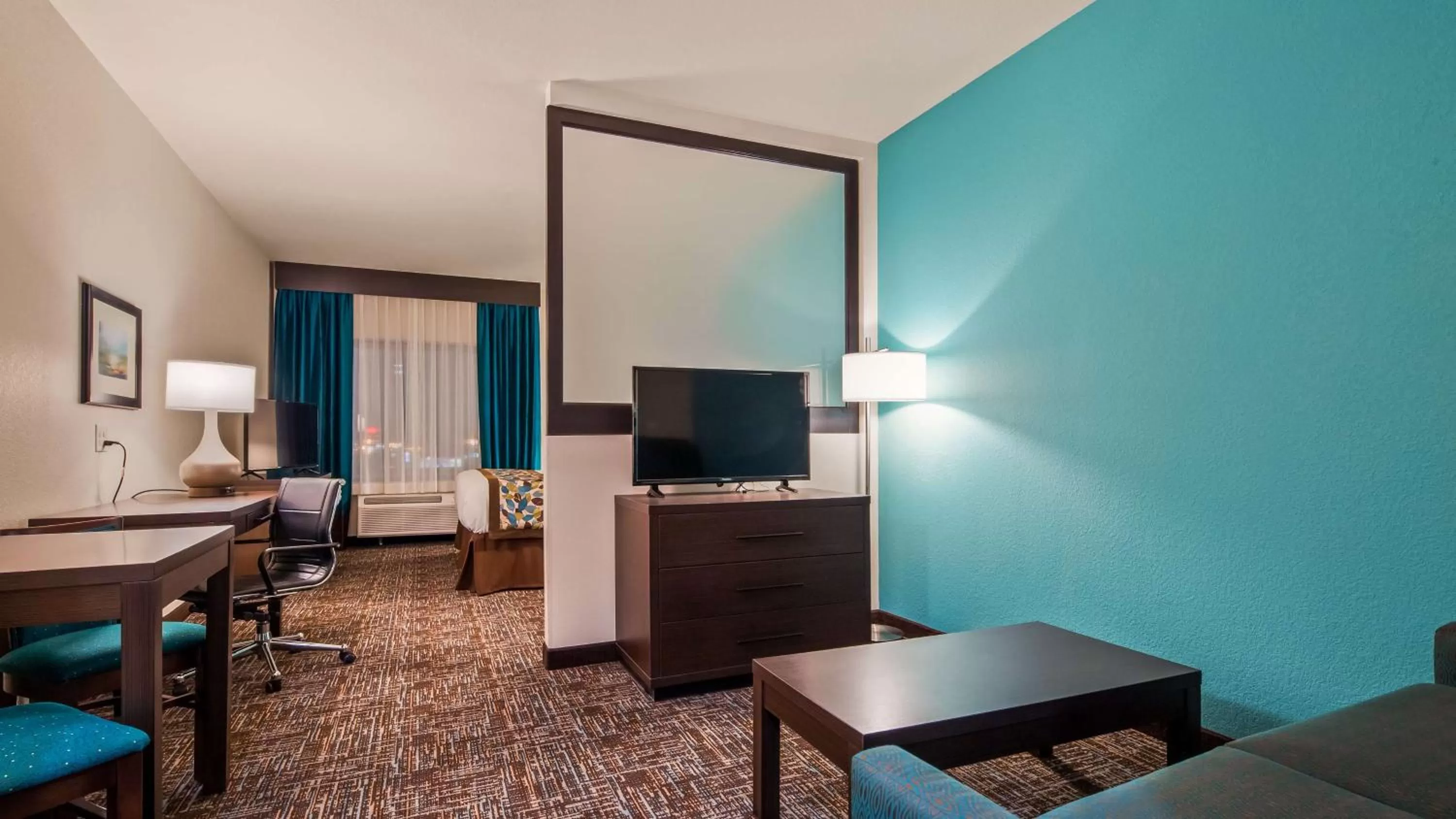 King Suite with Sofa Bed - Disability Access/Non-Smoking in Best Western Plus/Executive Residency Elk City