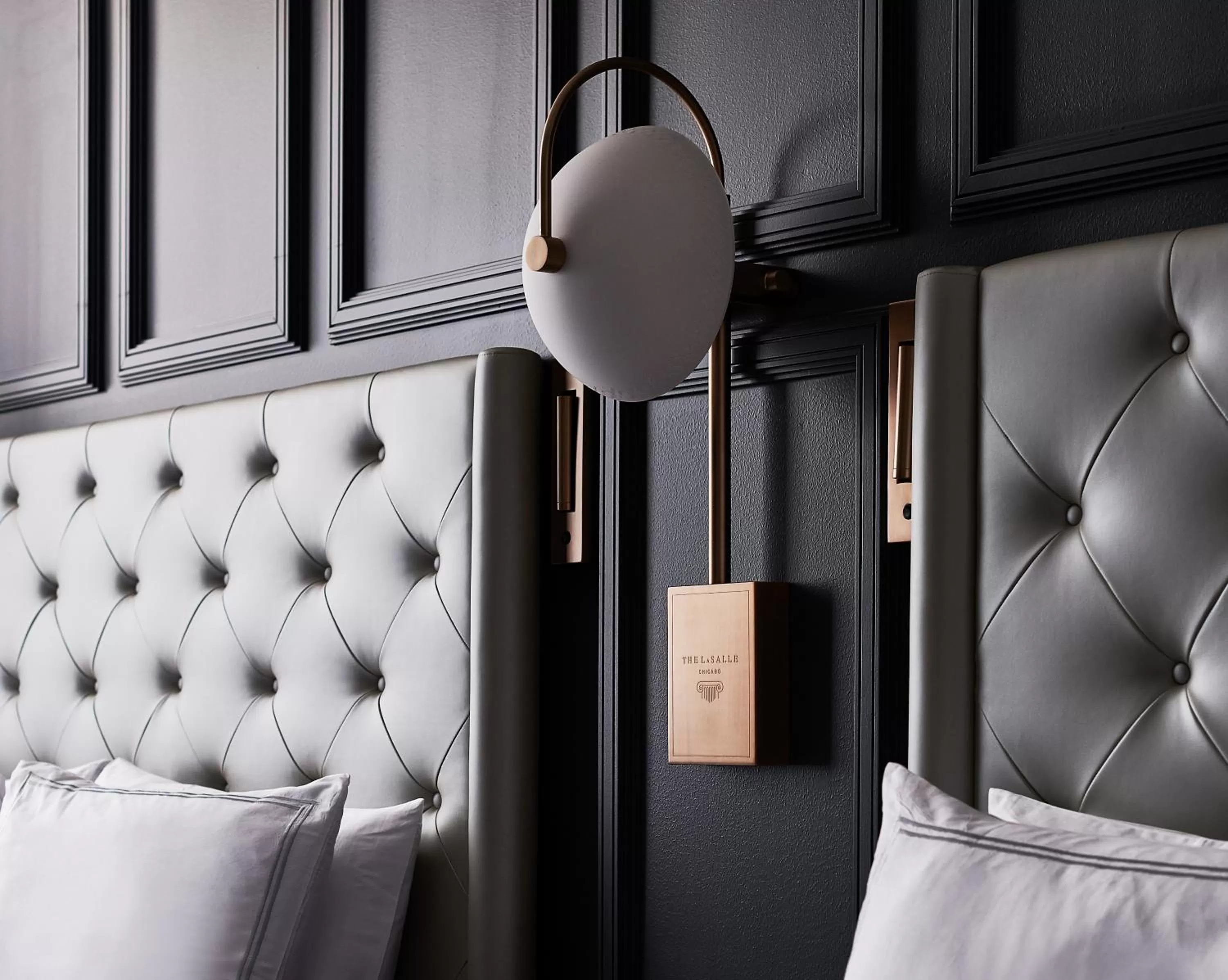 Deluxe Queen Room with Two Queen Beds with City View in The LaSalle Chicago, Autograph Collection