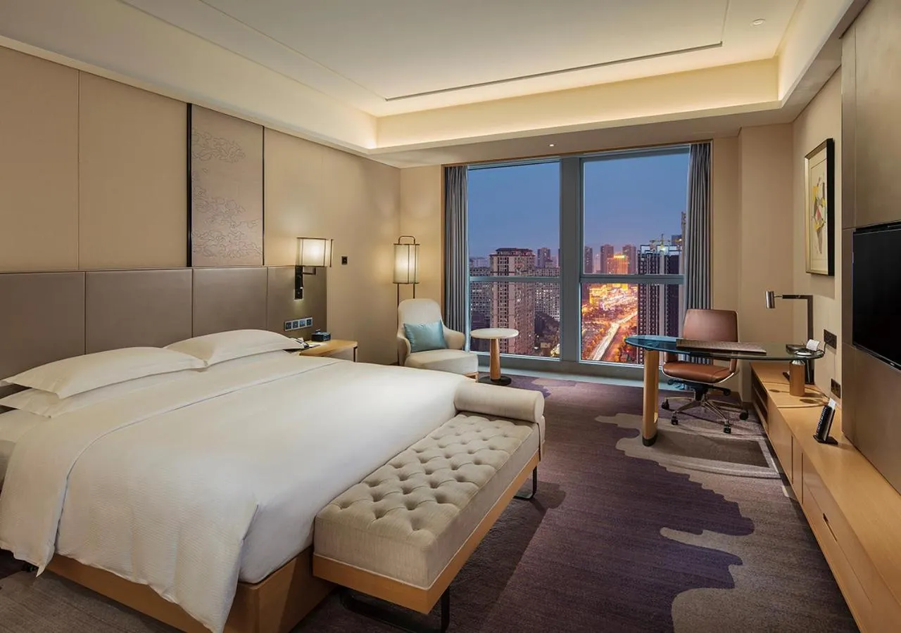 Deluxe King Room - High Floor in Hilton Chengdu Longquanyi