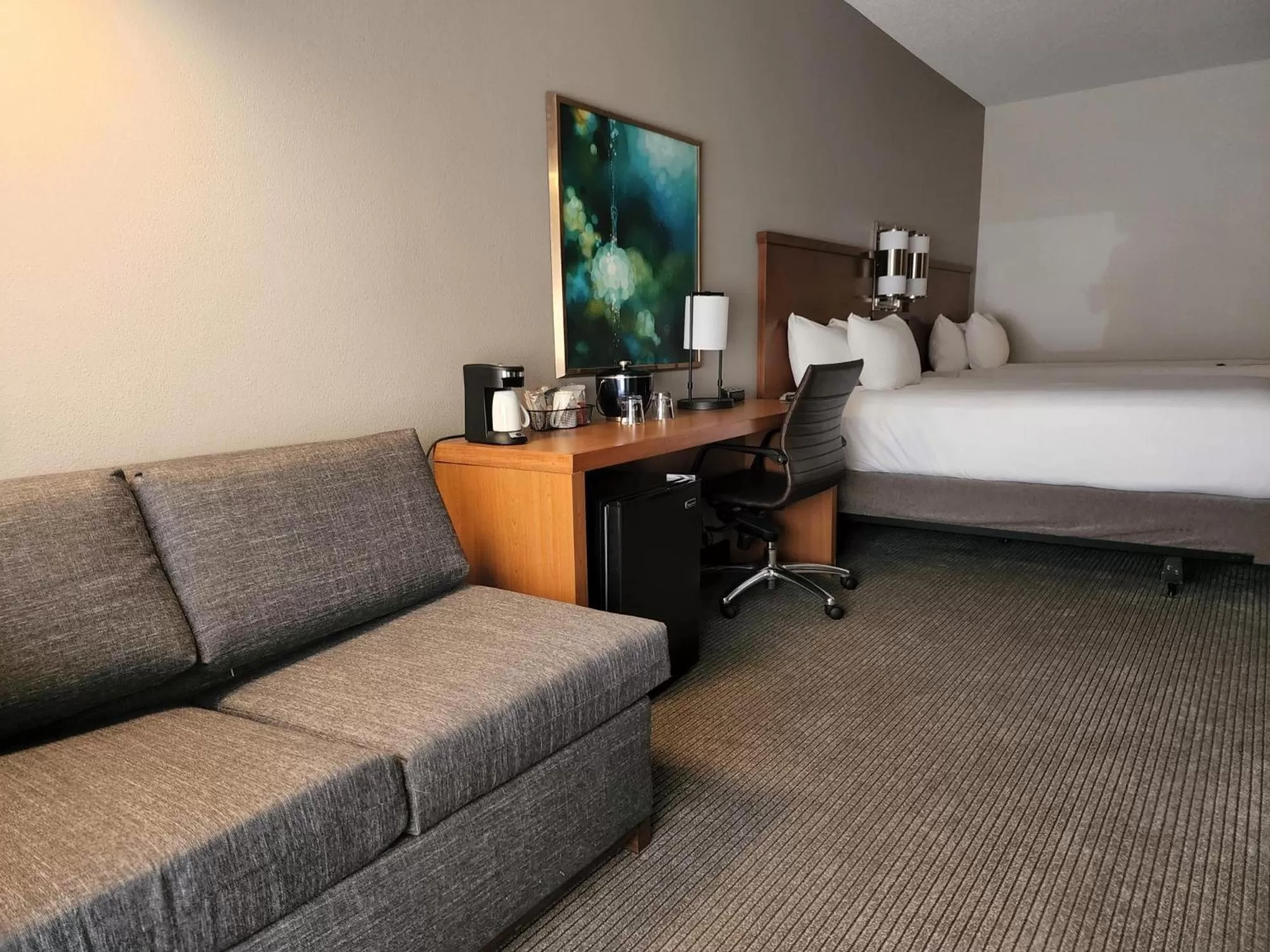 Double Room with Two Double Beds, Sofa Bed and Accessible Tub in Hyatt Place Colorado Springs Garden Of The Gods