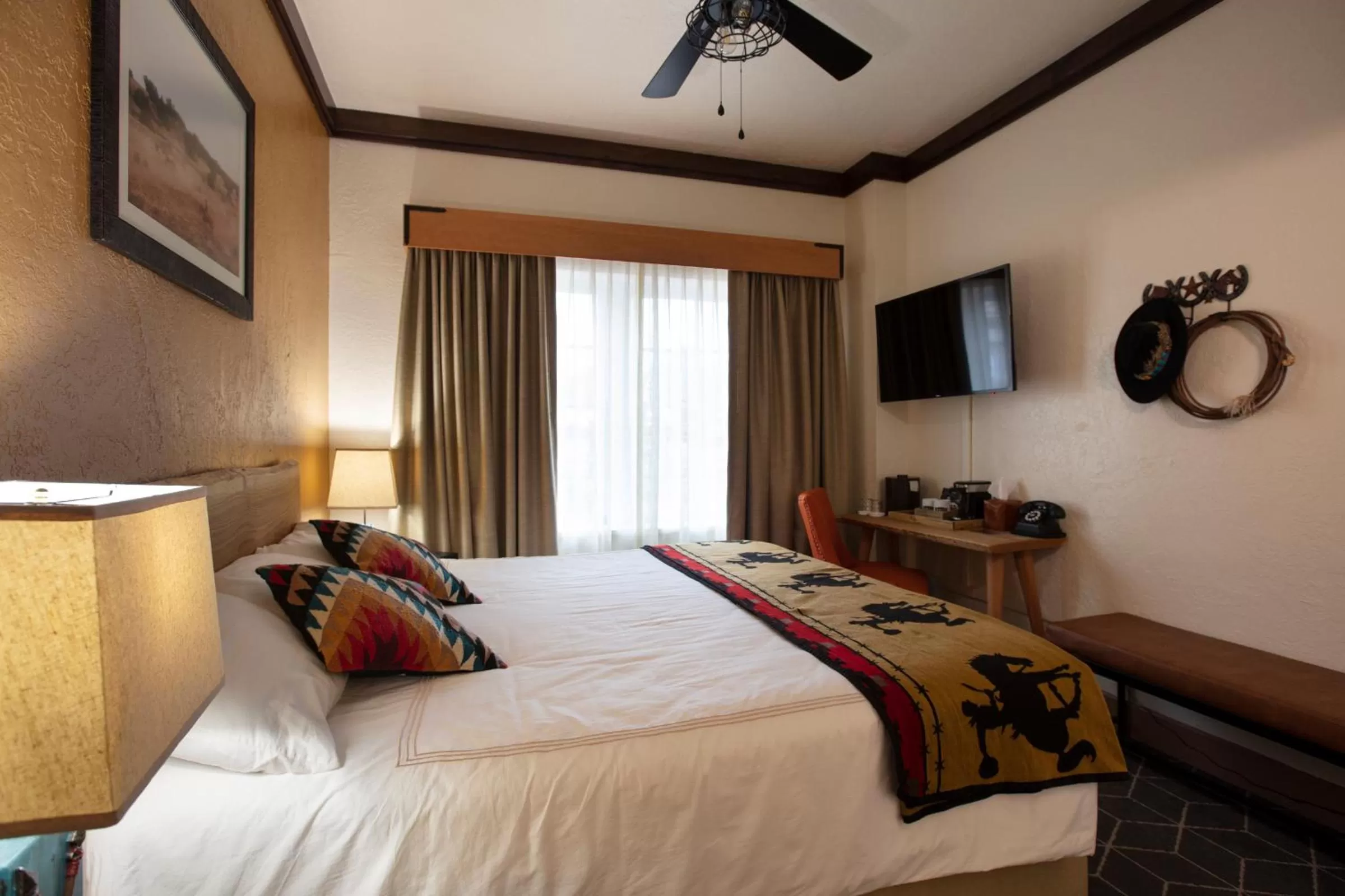 Deluxe King Room in Hotel El Rancho