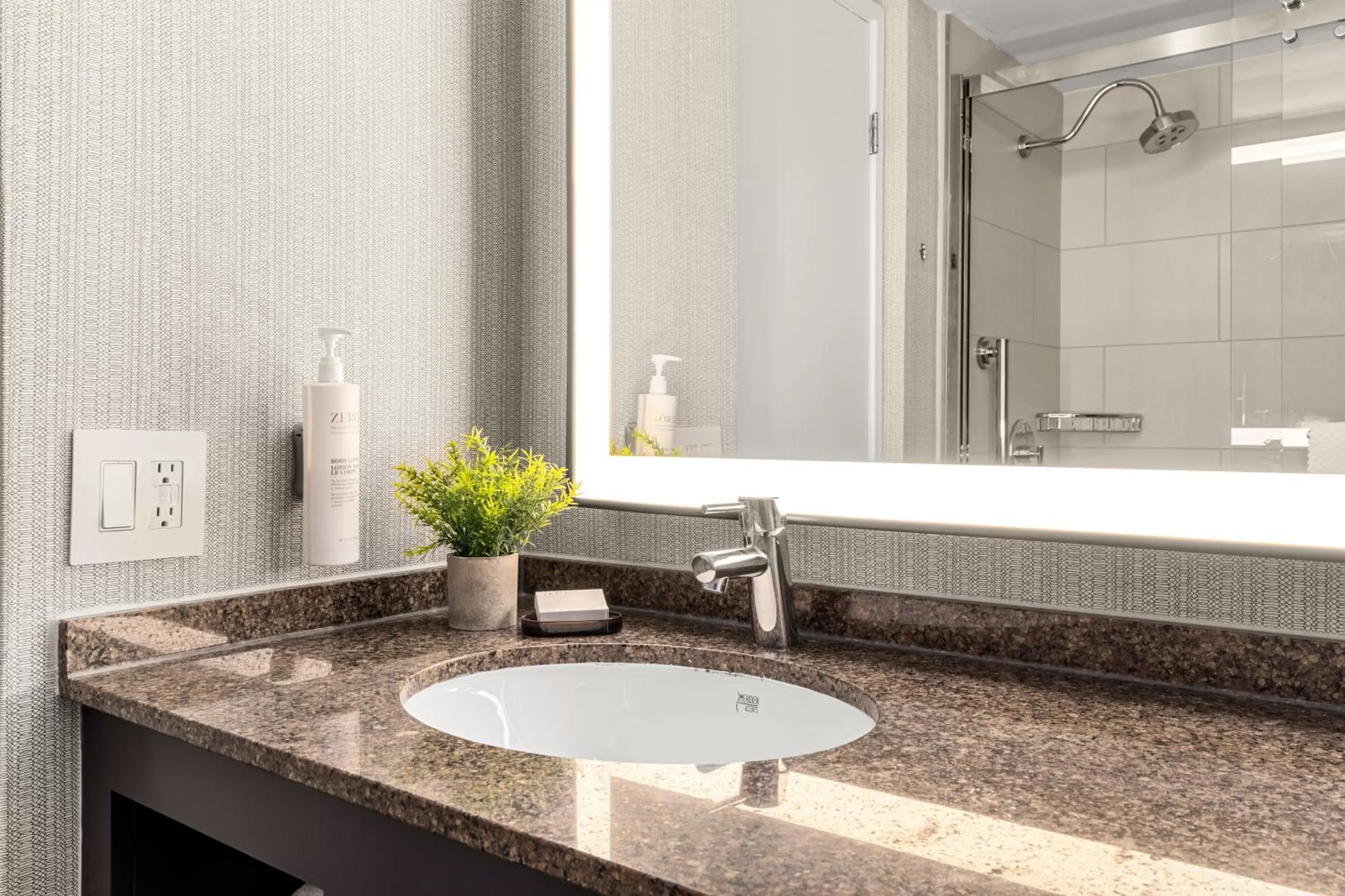 Two-Room Suite-with Twi Queen Beds and Balcony - Aviation View in Embassy Suites by Hilton Los Angeles International Airport South