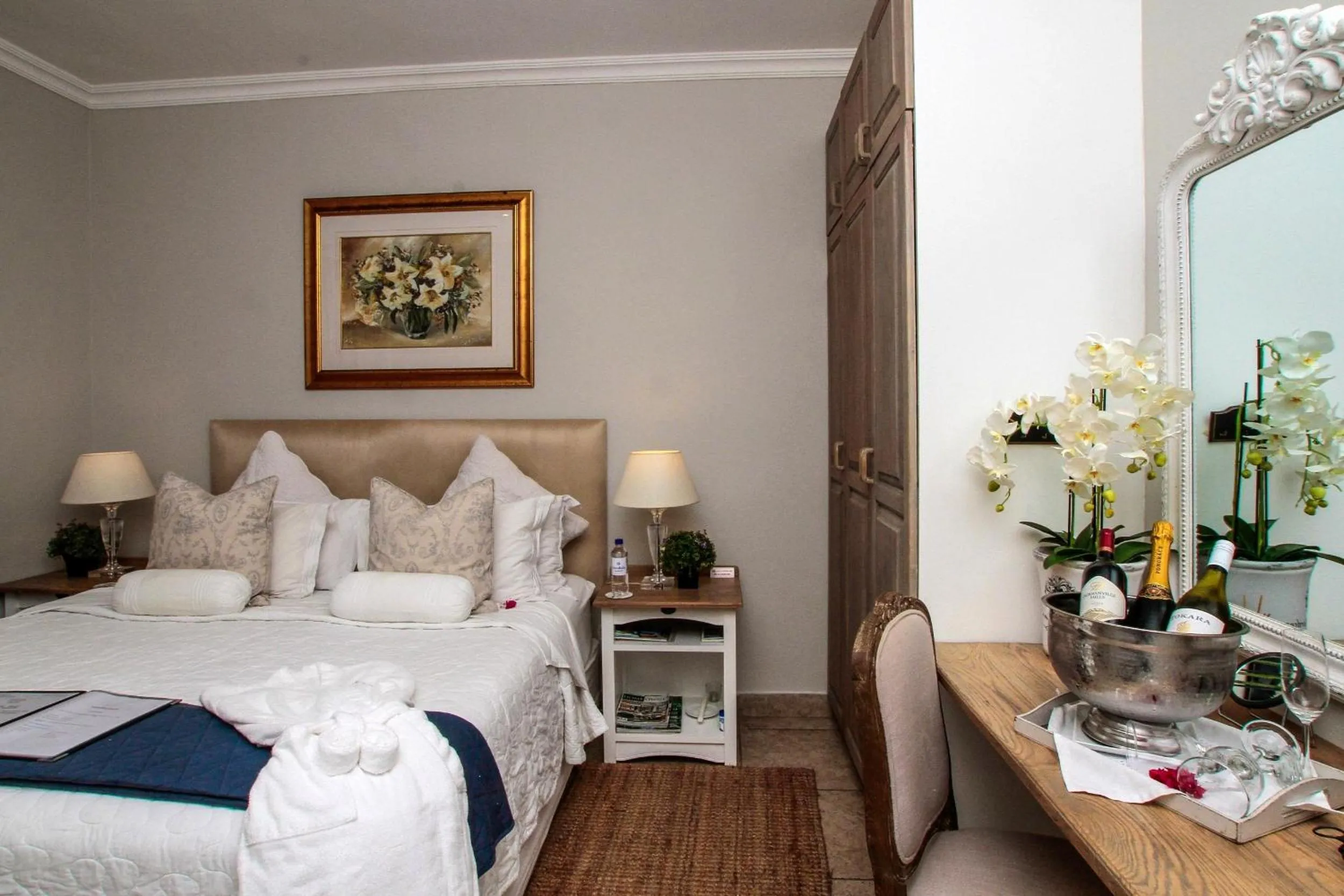 Twin/Double Room - single occupancy in Sandals Guest House