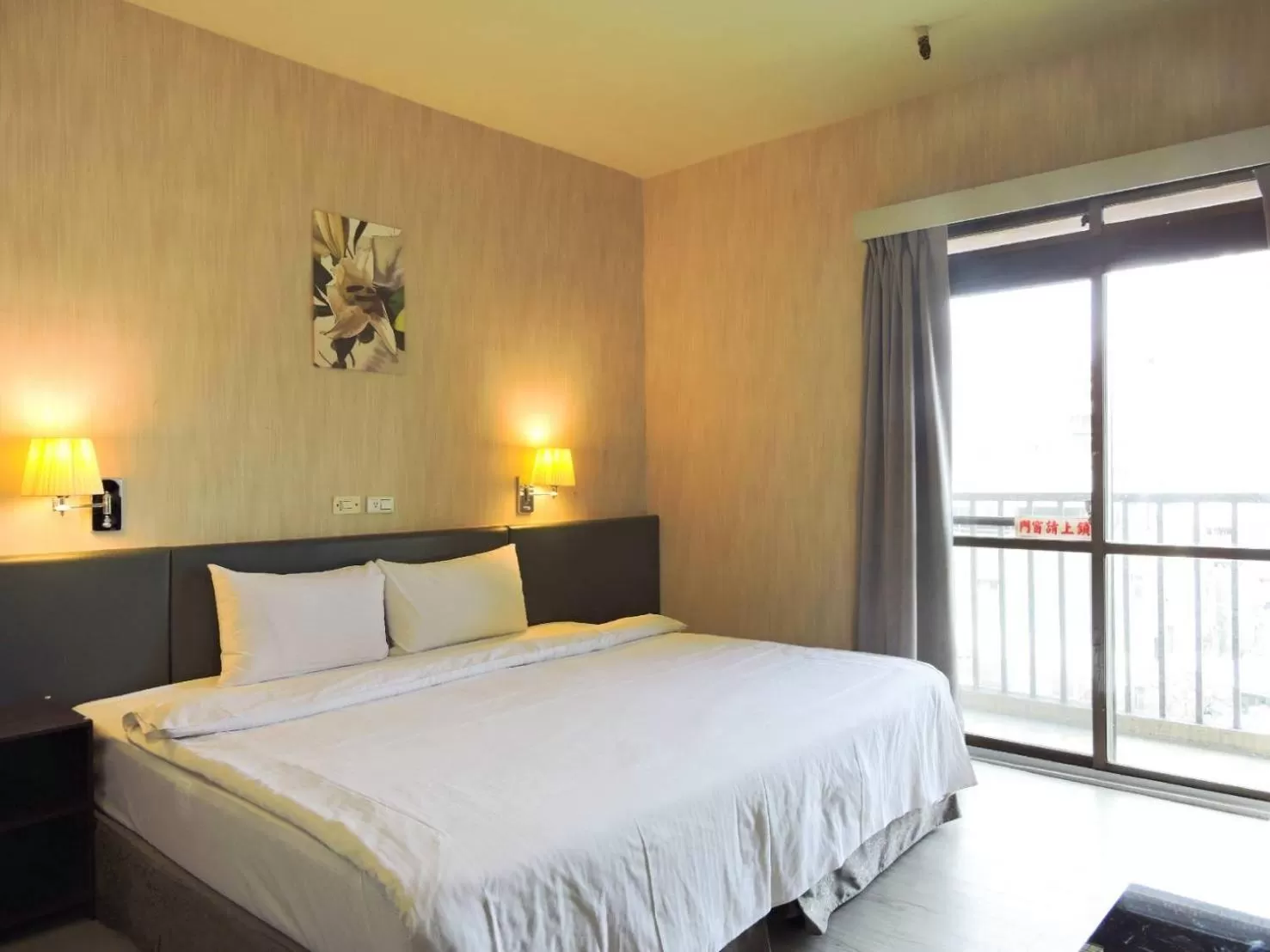 Double Room with Balcony in Walker Hotel - Chenggong