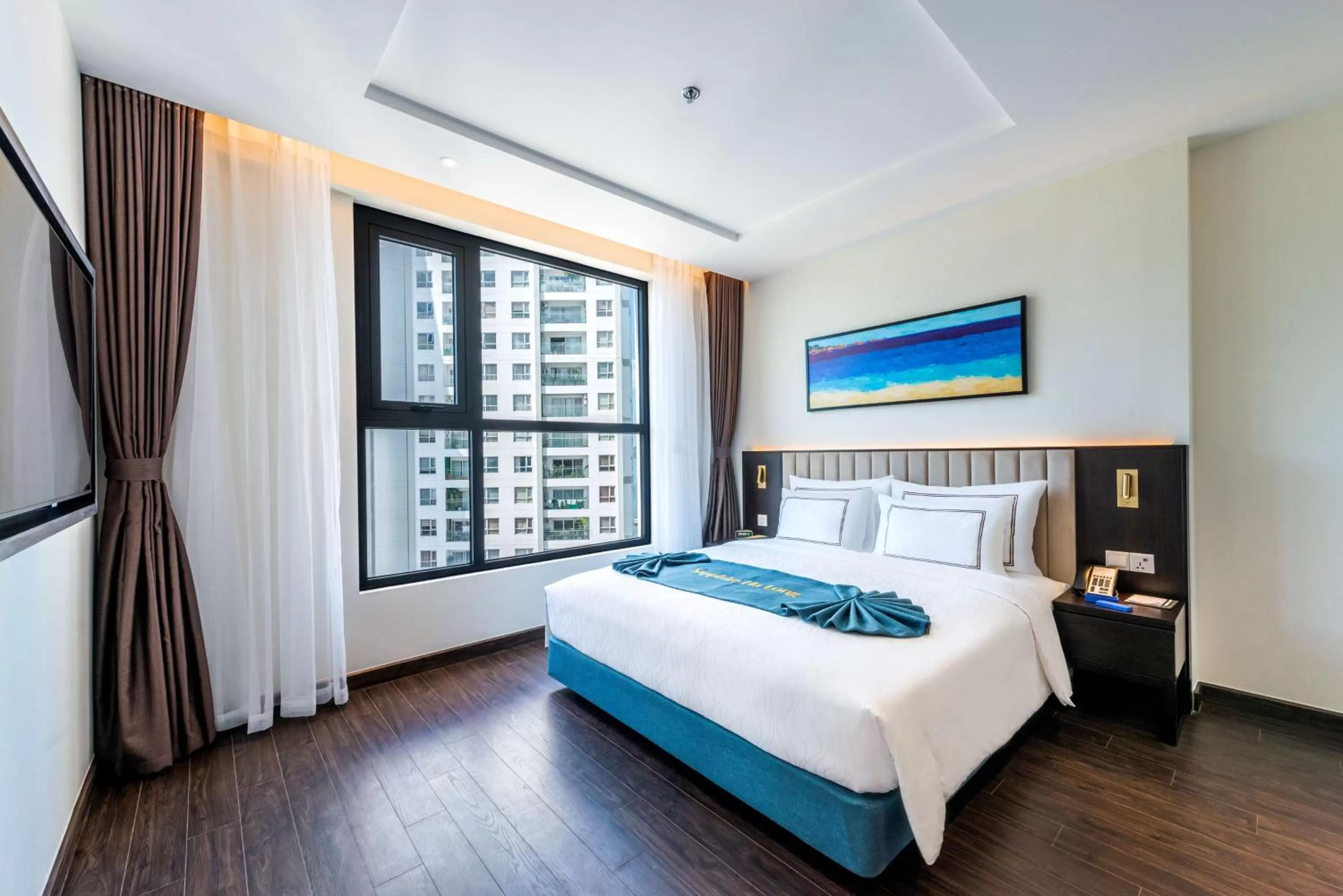 Two Bed Room Premier Suite 2 King, Non-Smoking City View in Best Western Premier Sapphire Ha Long