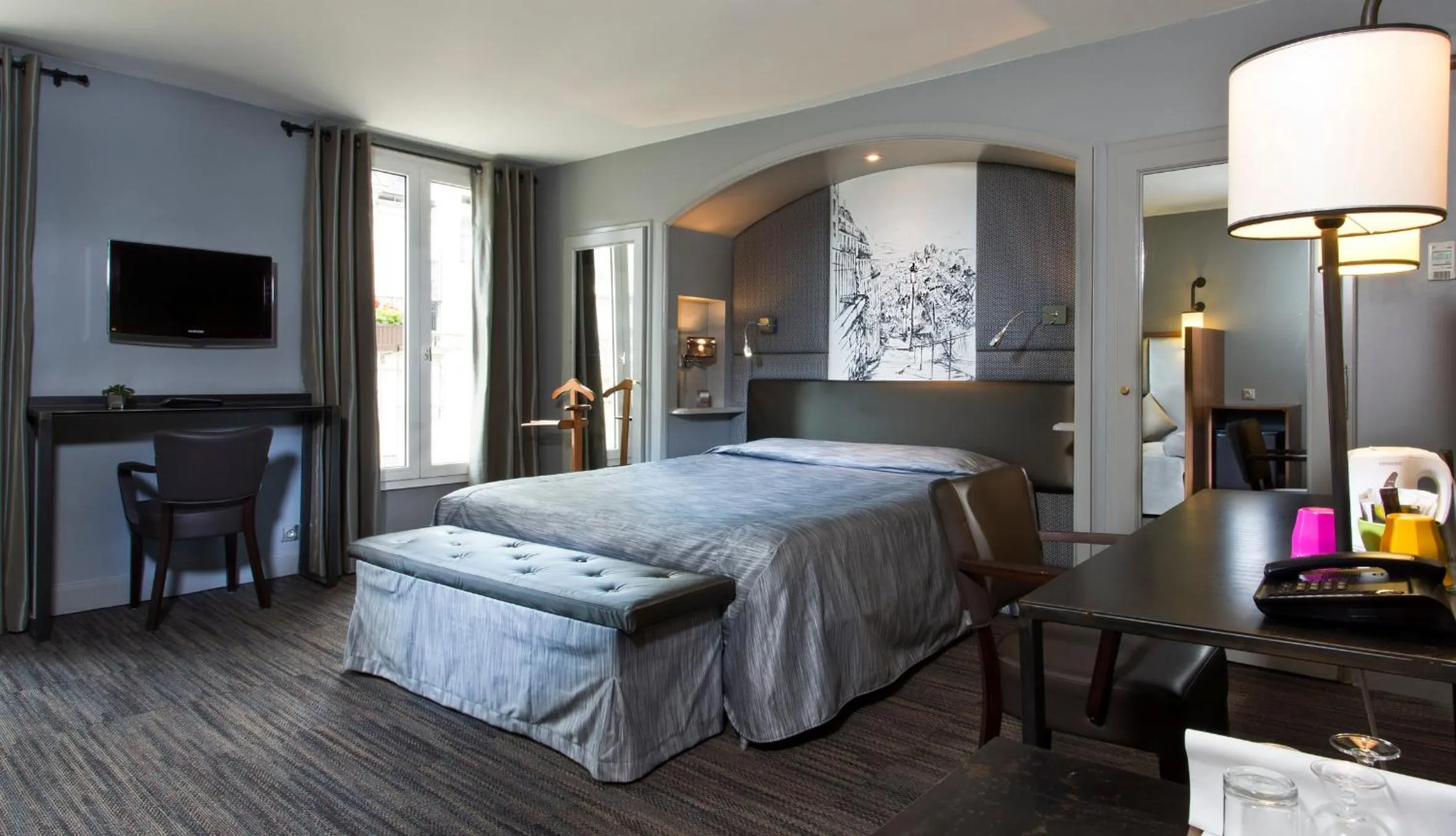 Suite in Hotel Concortel Paris