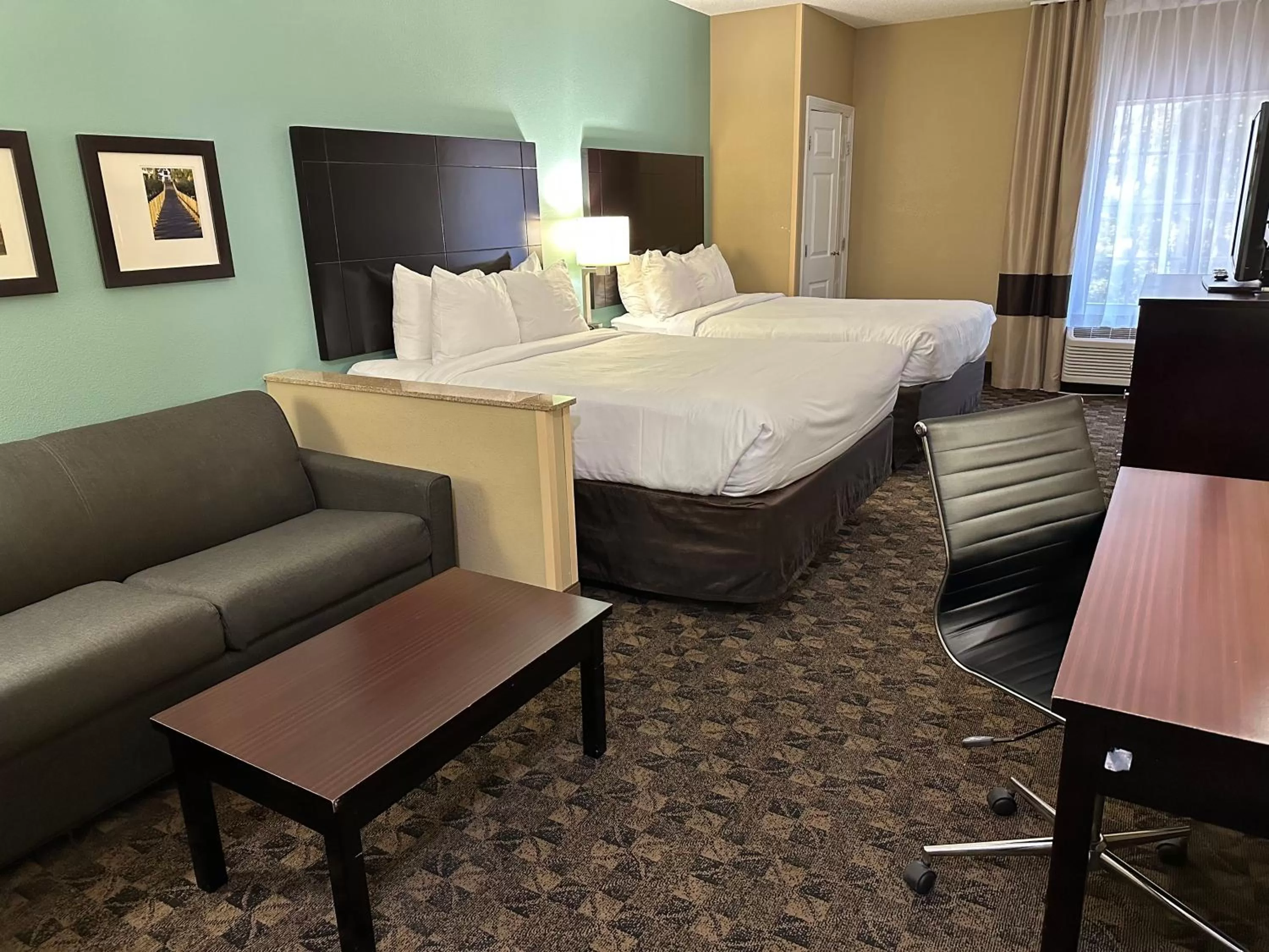Queen Suite with Two Queen Beds - Accessible/Non-Smoking in Spark by Hilton Bluffton Hilton Head Island