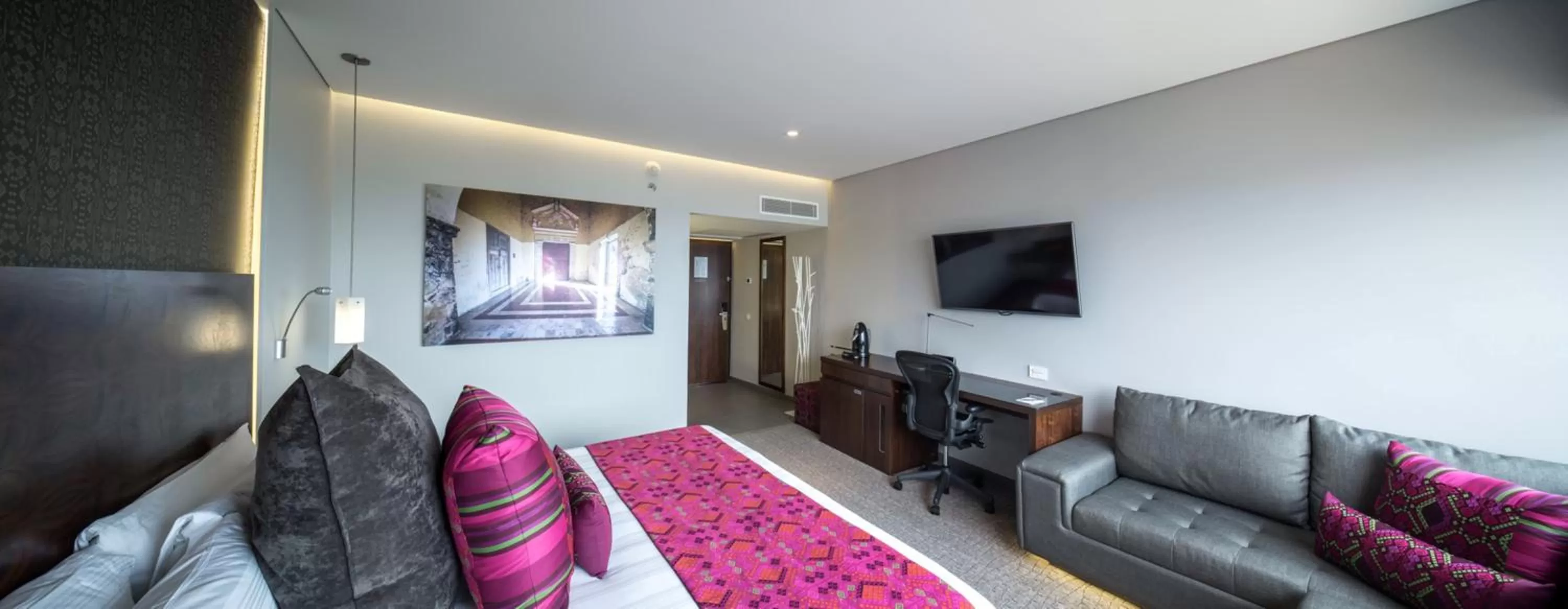 King Room with City View in Presidente InterContinental Mexico City by IHG