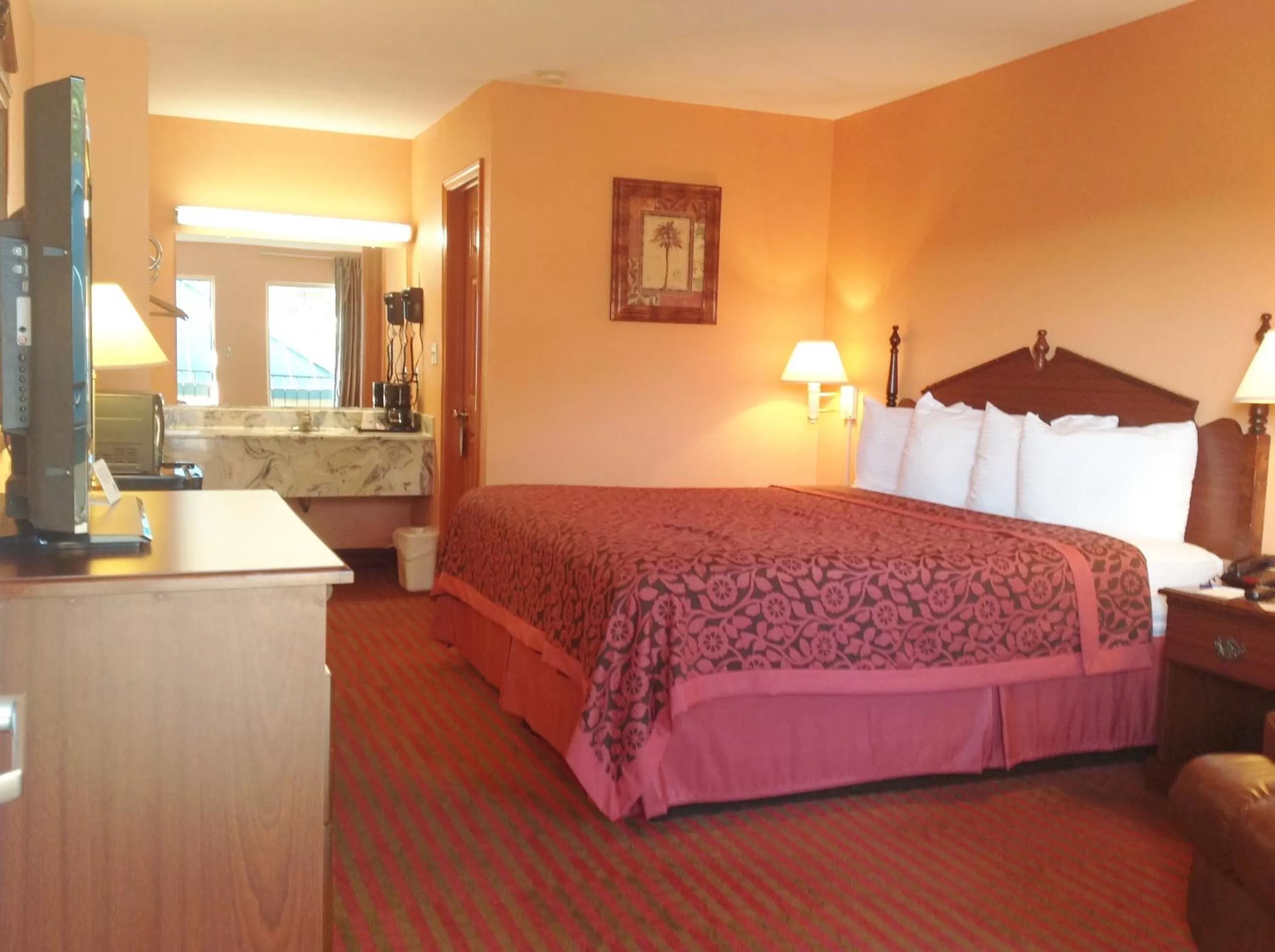 King Room- Non-Smoking in America Best Value Inn Kosciusko