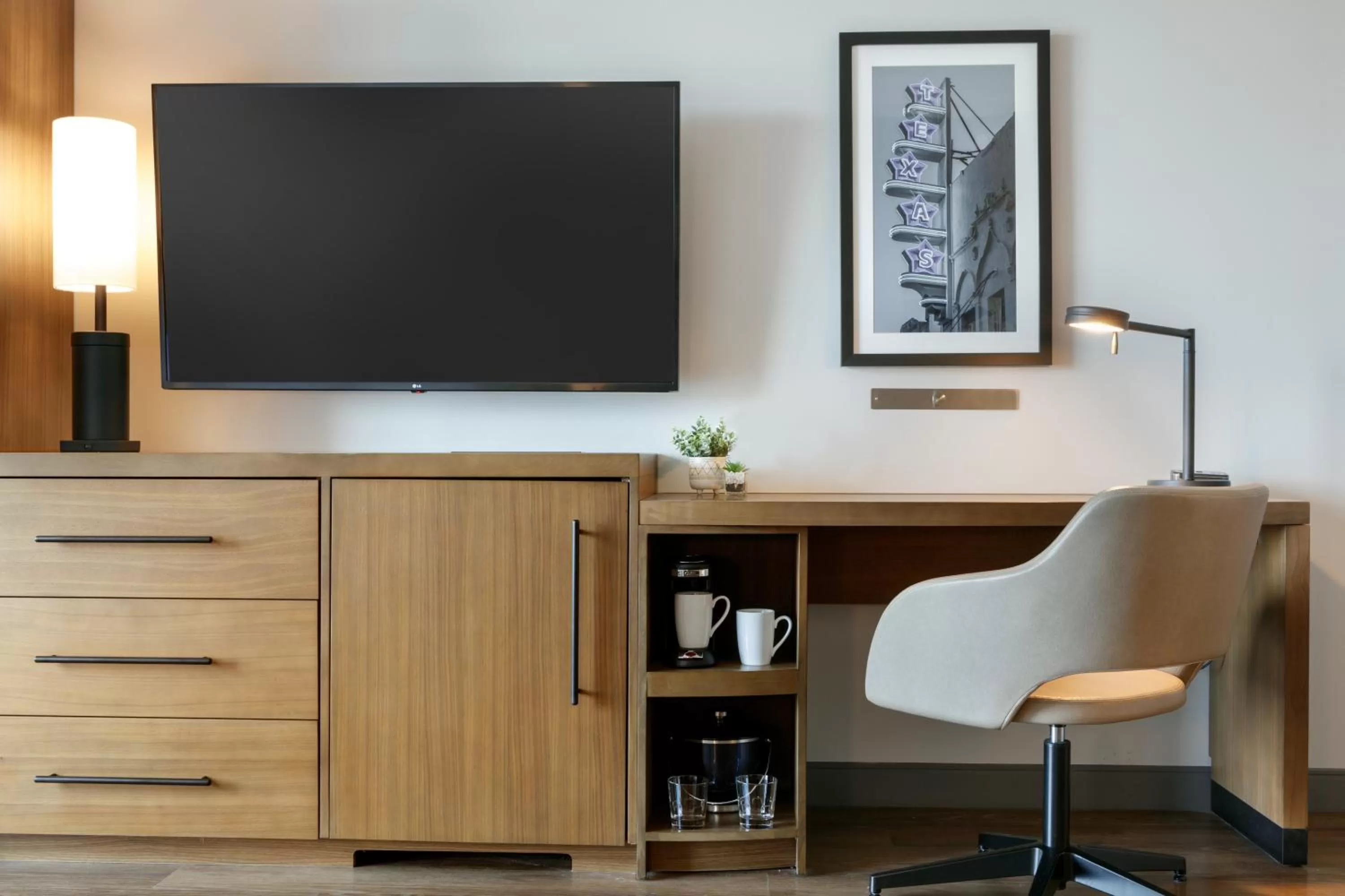 King Room with Sofa Bed in Hyatt Place Fort Worth/TCU