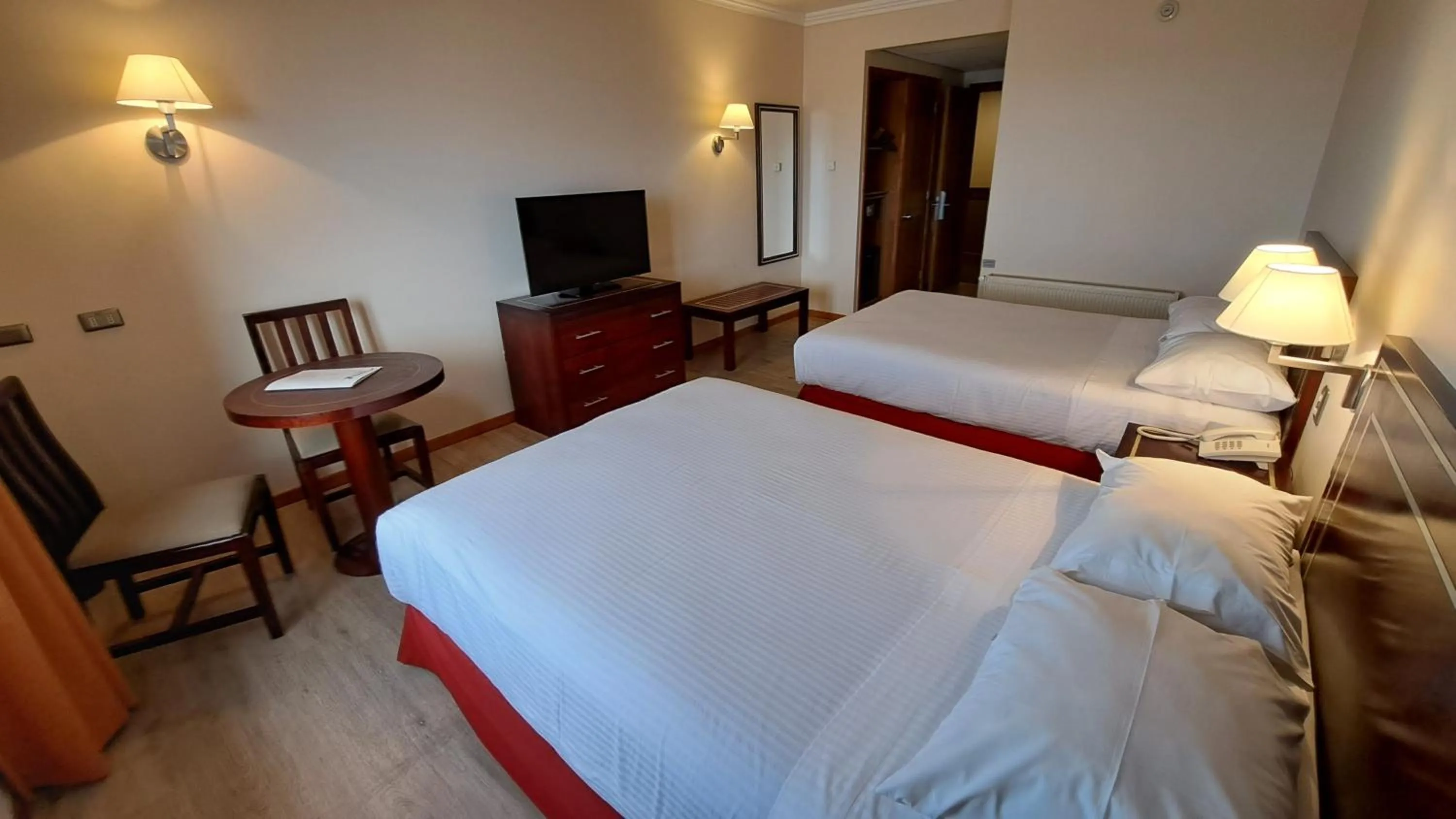 Queen Room with Two Queen Beds - single occupancy in Hotel Diego de Almagro Punta Arenas