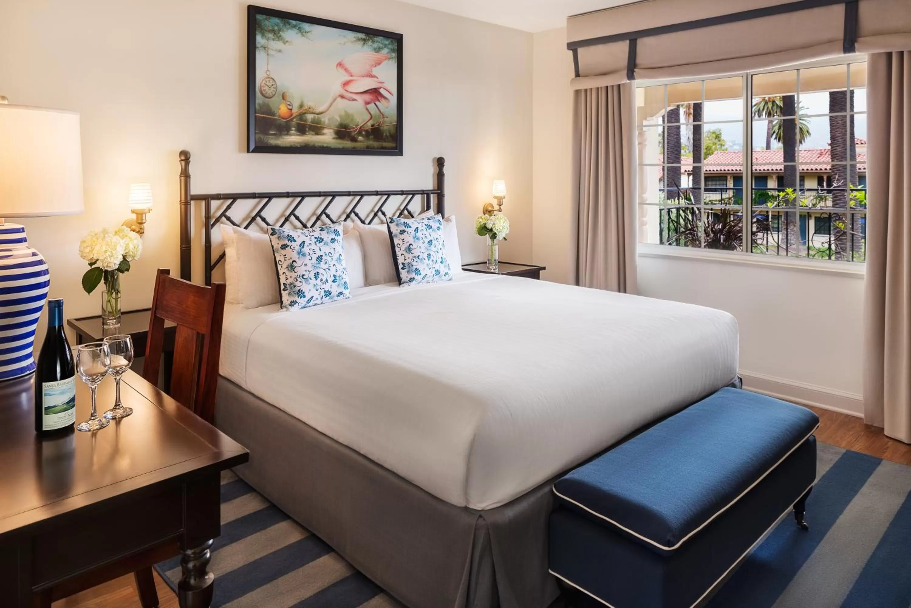 Deluxe King Room in The Milo